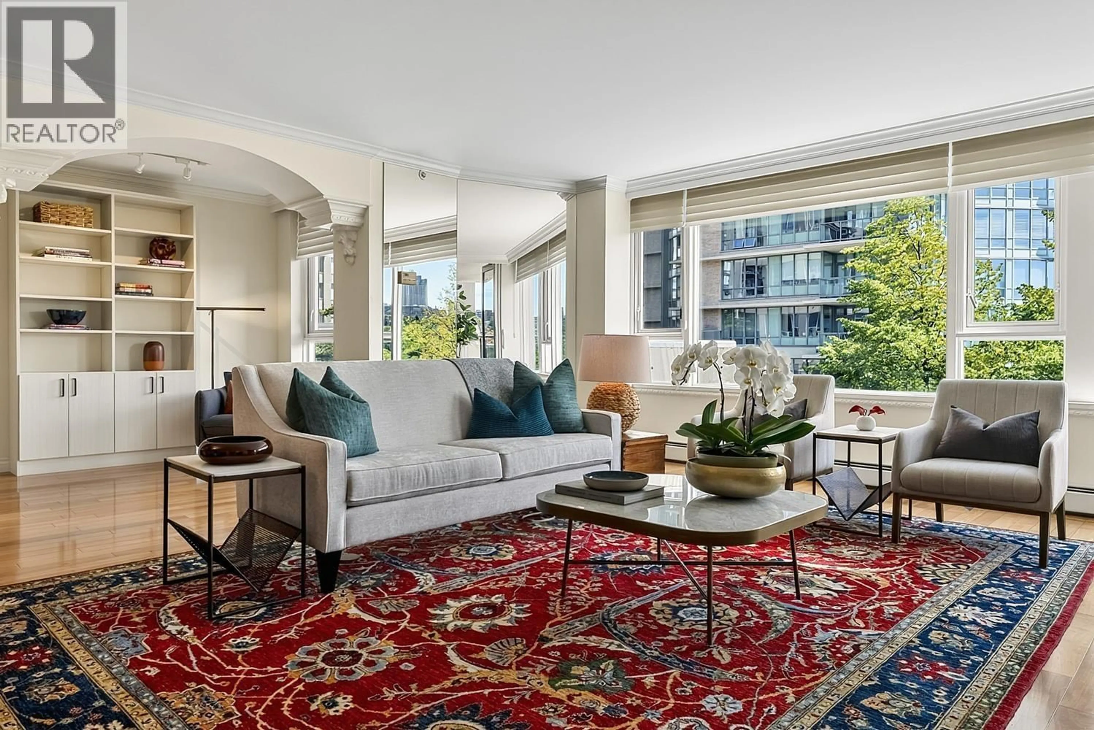 Living room with furniture, carpet floor for 306 - 1383 MARINASIDE CRESCENT, Vancouver British Columbia V6Z2W9