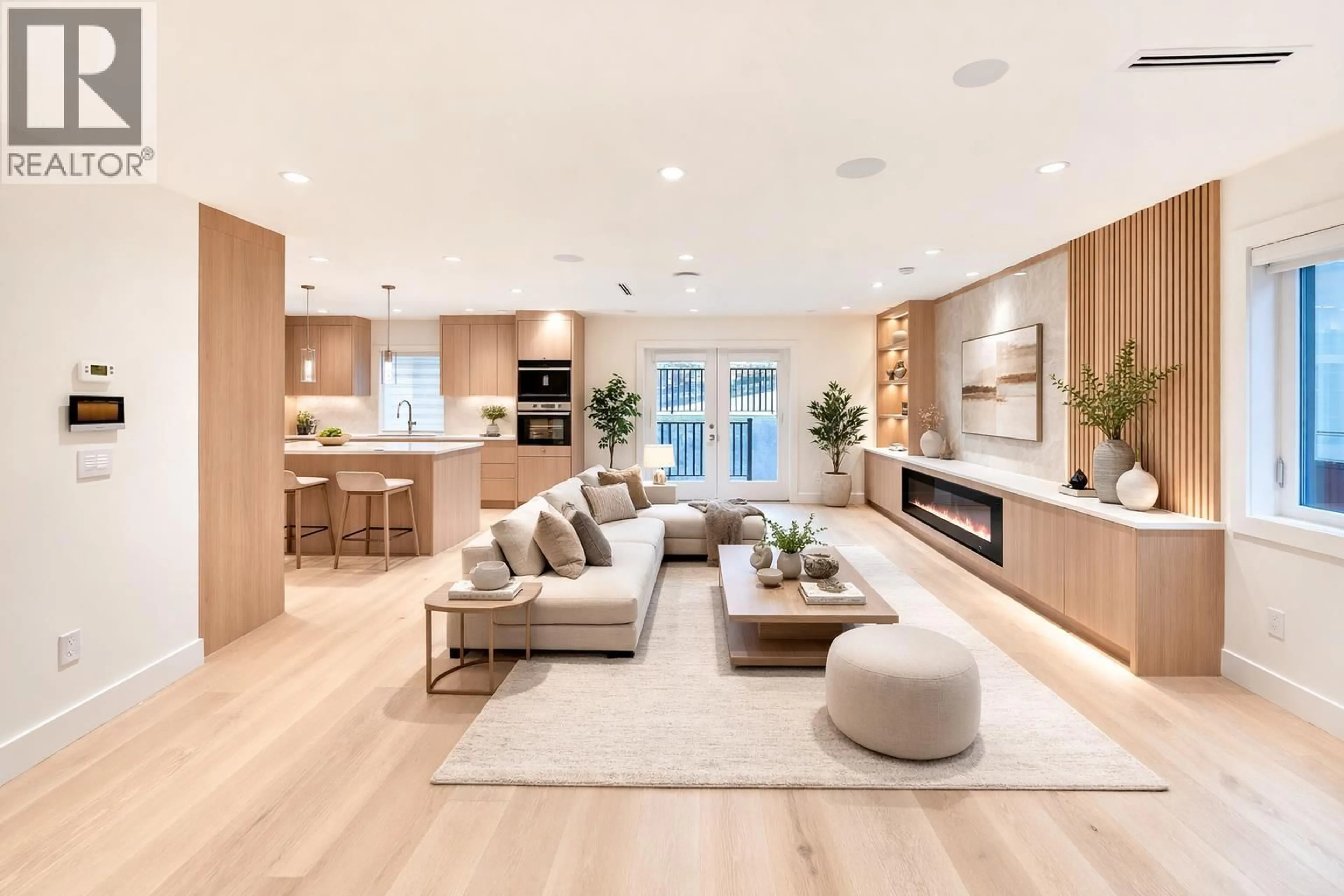 Open concept kitchen, unknown for 806 MONTROYAL BOULEVARD, North Vancouver British Columbia V7R2G6