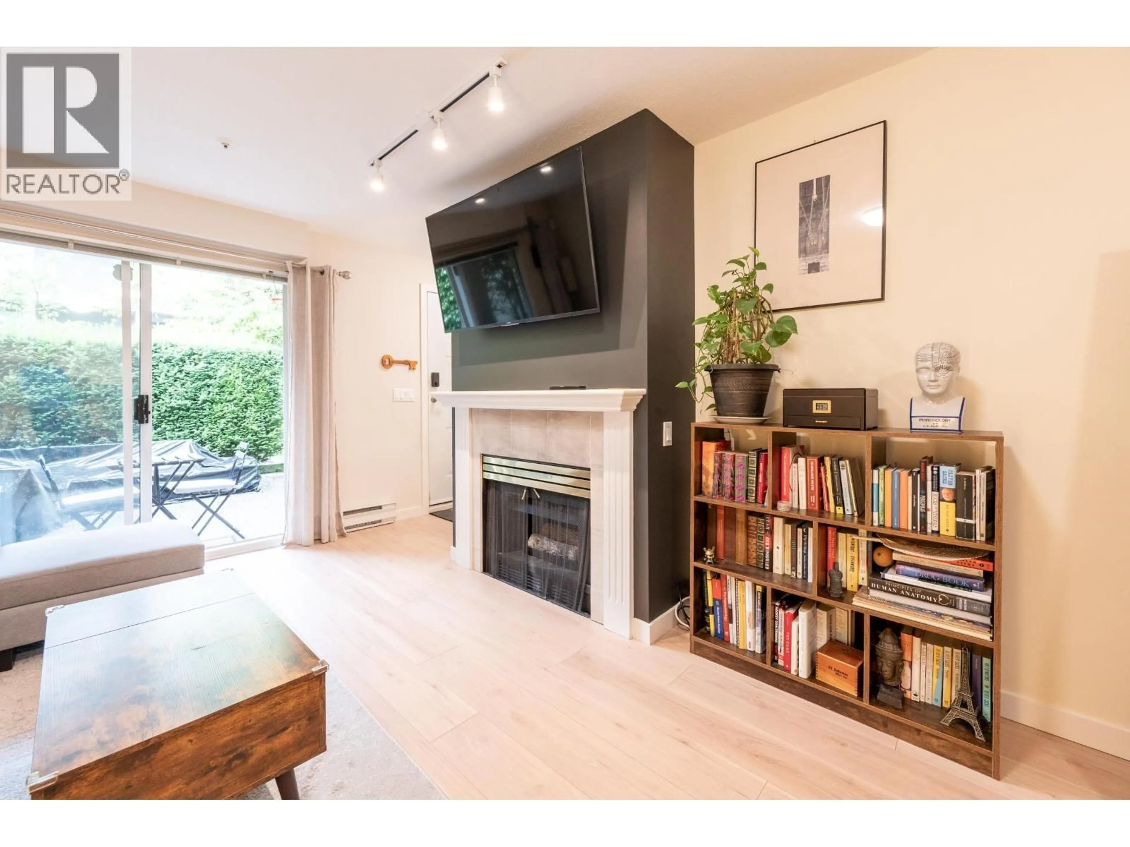 Unknown for 1 - 1386 6TH AVENUE, Vancouver British Columbia V6H1A7