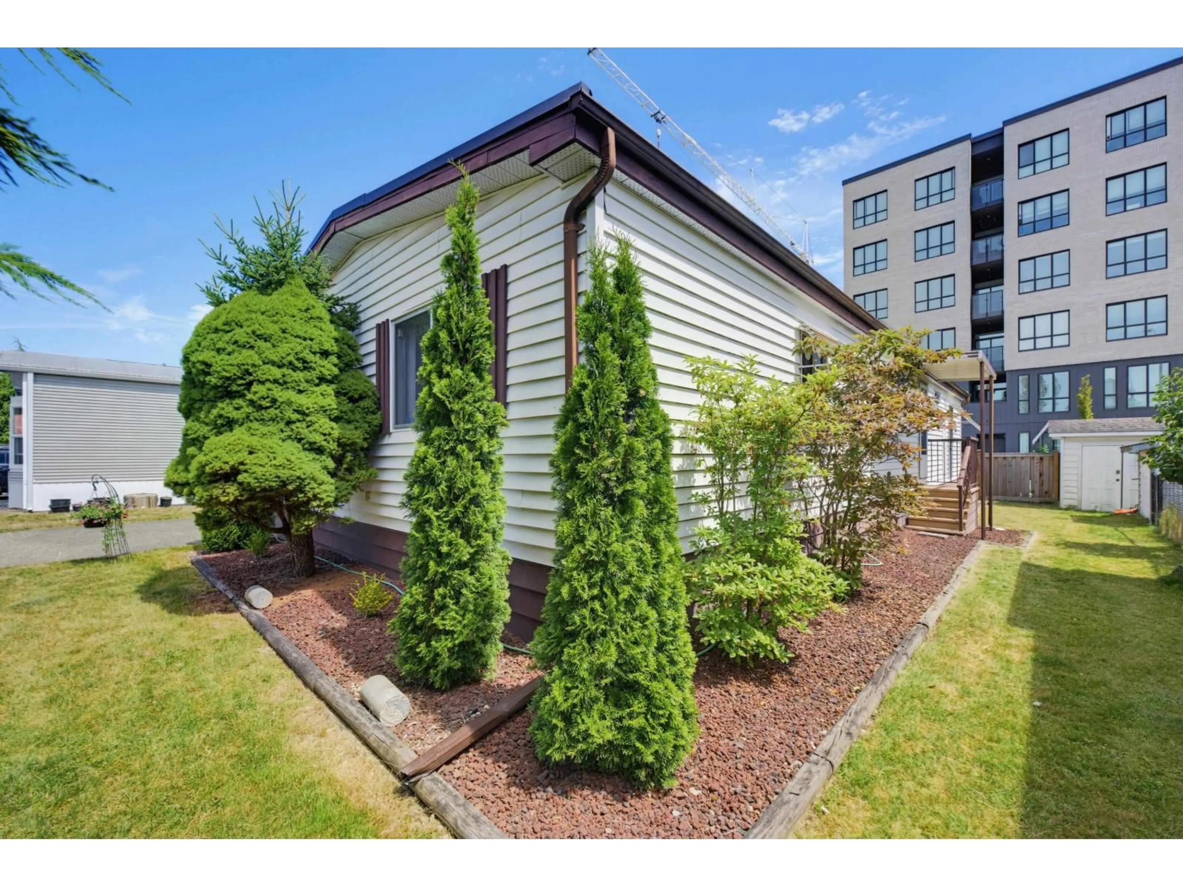 Home with vinyl exterior material, street for 21 - 8670 156 STREET, Surrey British Columbia V3S3S1