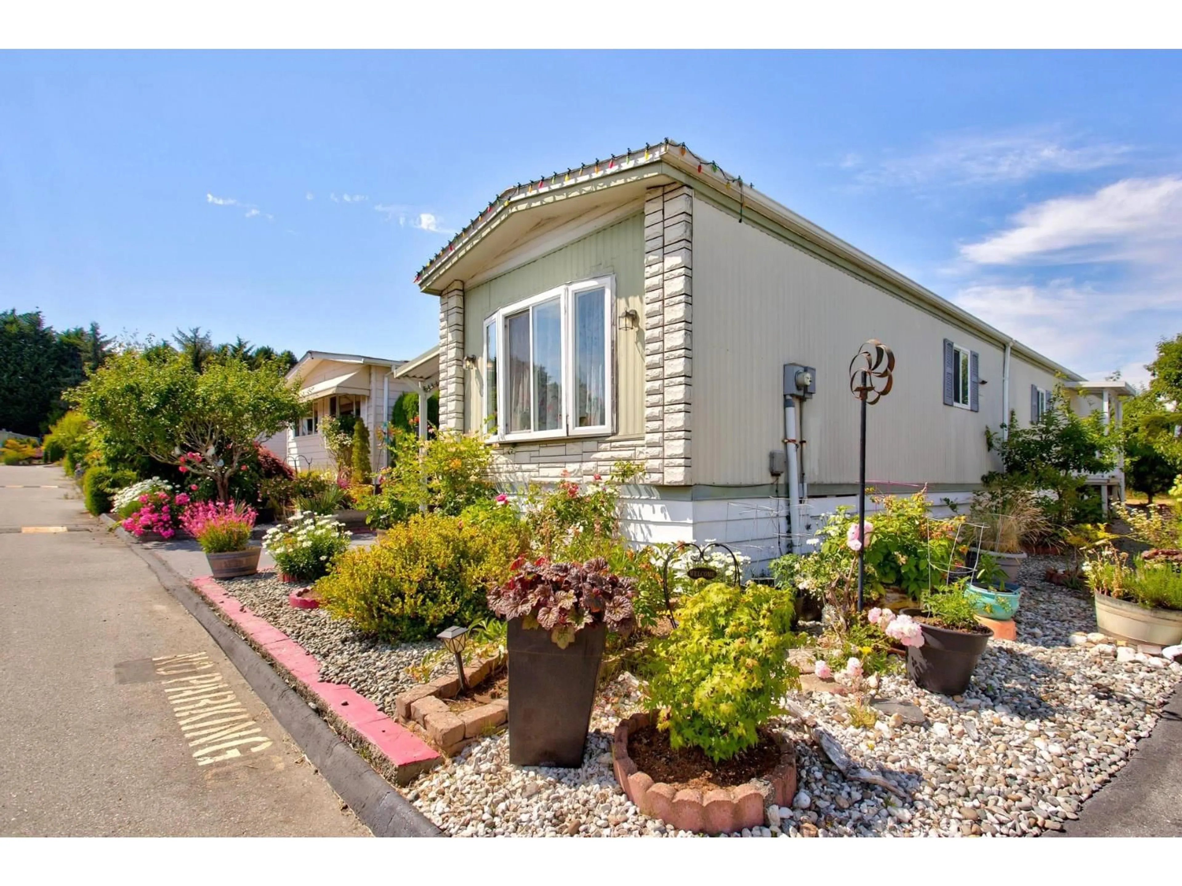 Home with vinyl exterior material, street for 23 - 15875 20TH AVENUE, Surrey British Columbia V4A2B1