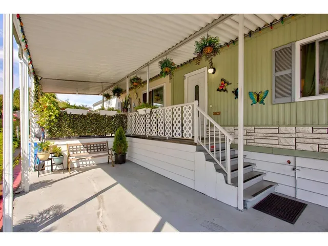 23 - 15875 20TH AVENUE, Surrey 5