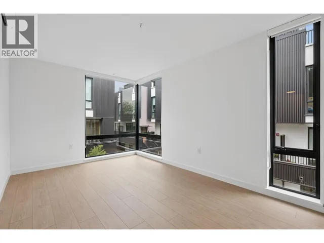 221 - 2820 NANAIMO STREET, Vancouver 5