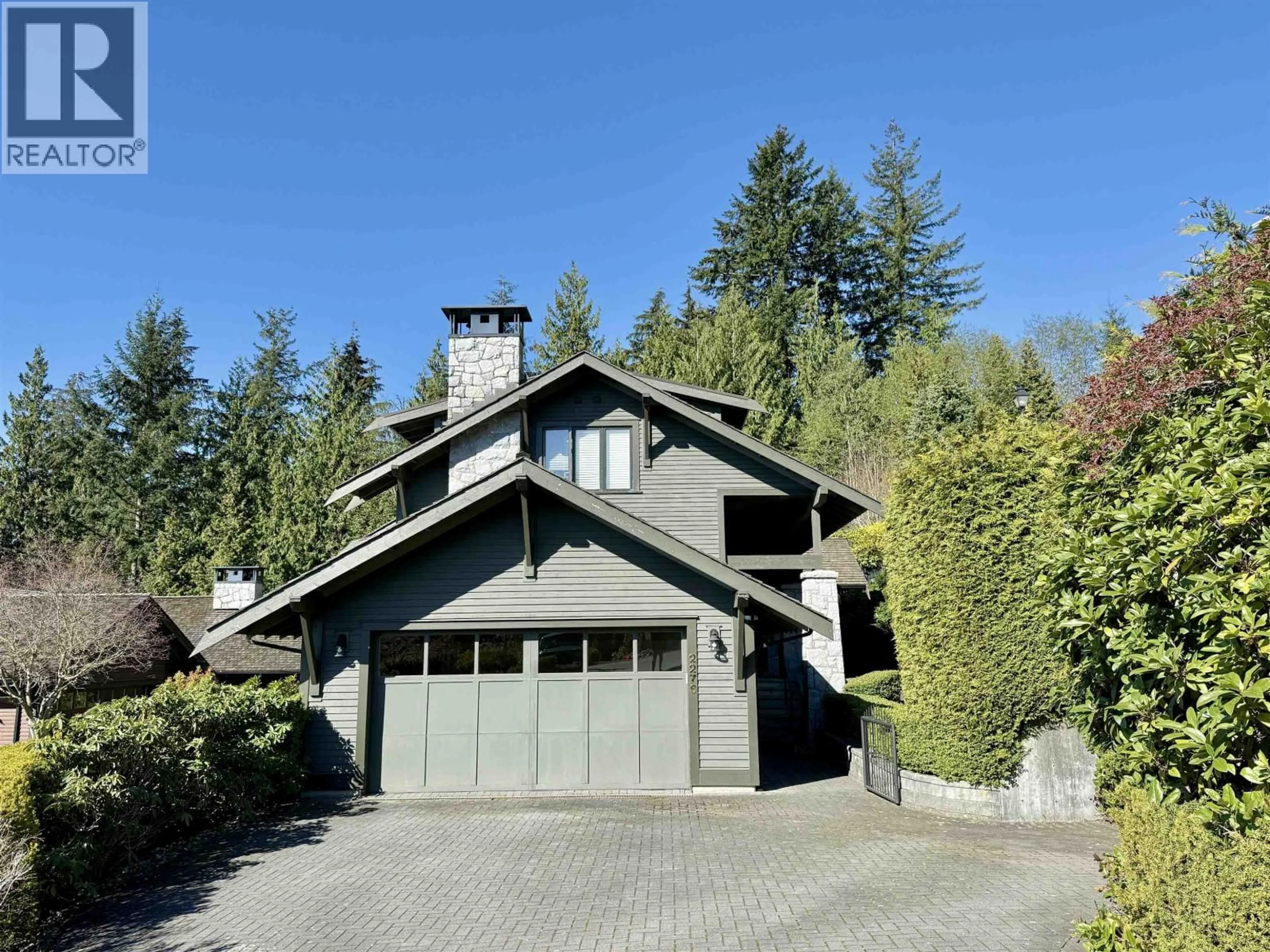 Home with vinyl exterior material, street for 2276 BOULDER COURT, West Vancouver British Columbia V7S3J6
