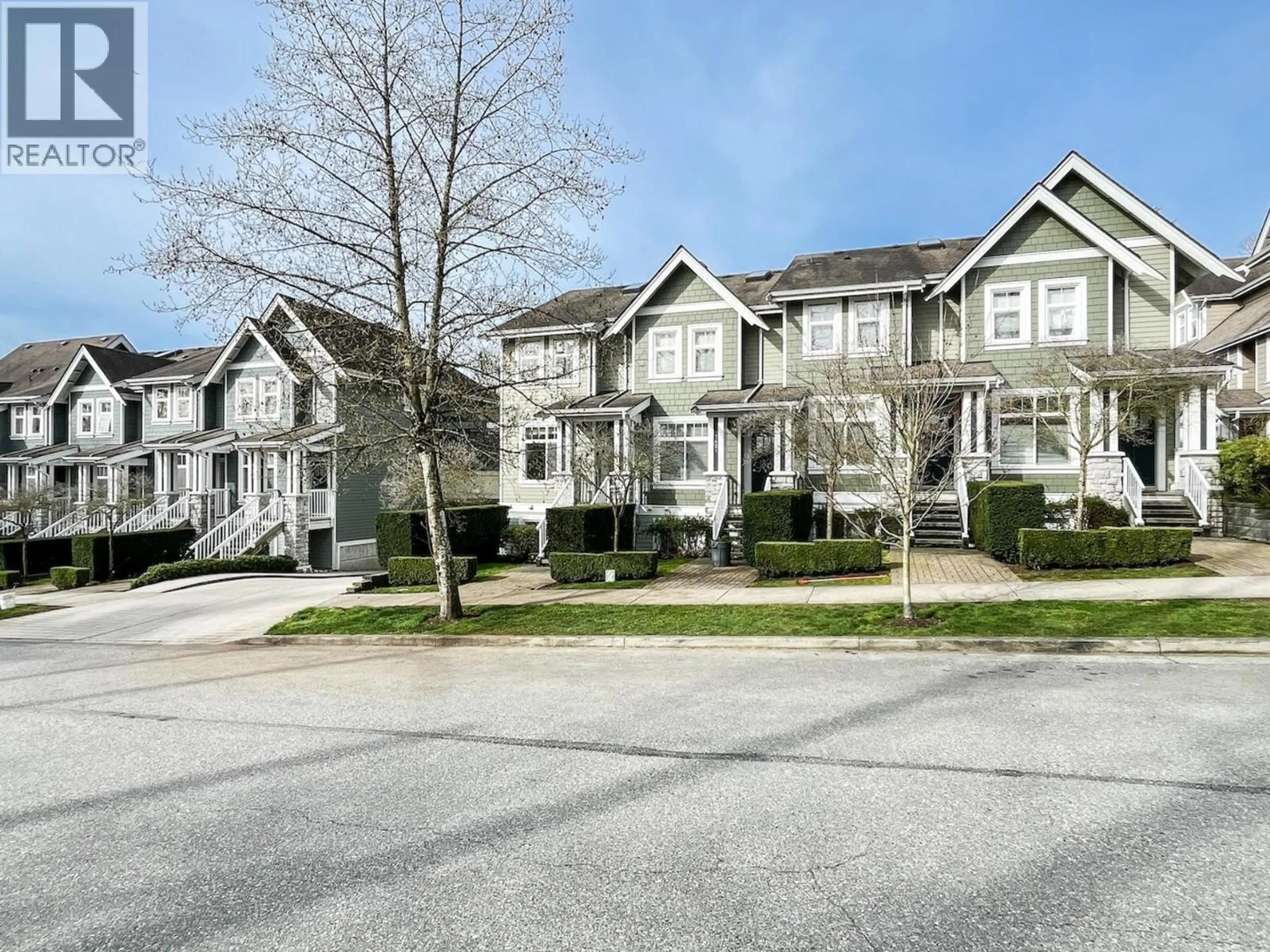A pic from outside/outdoor area/front of a property/back of a property/a pic from drone, street for 7425 COLUMBIA STREET, Vancouver British Columbia V5X4X4