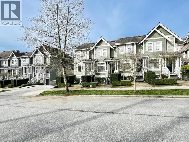 7425 COLUMBIA STREET, Vancouver 3