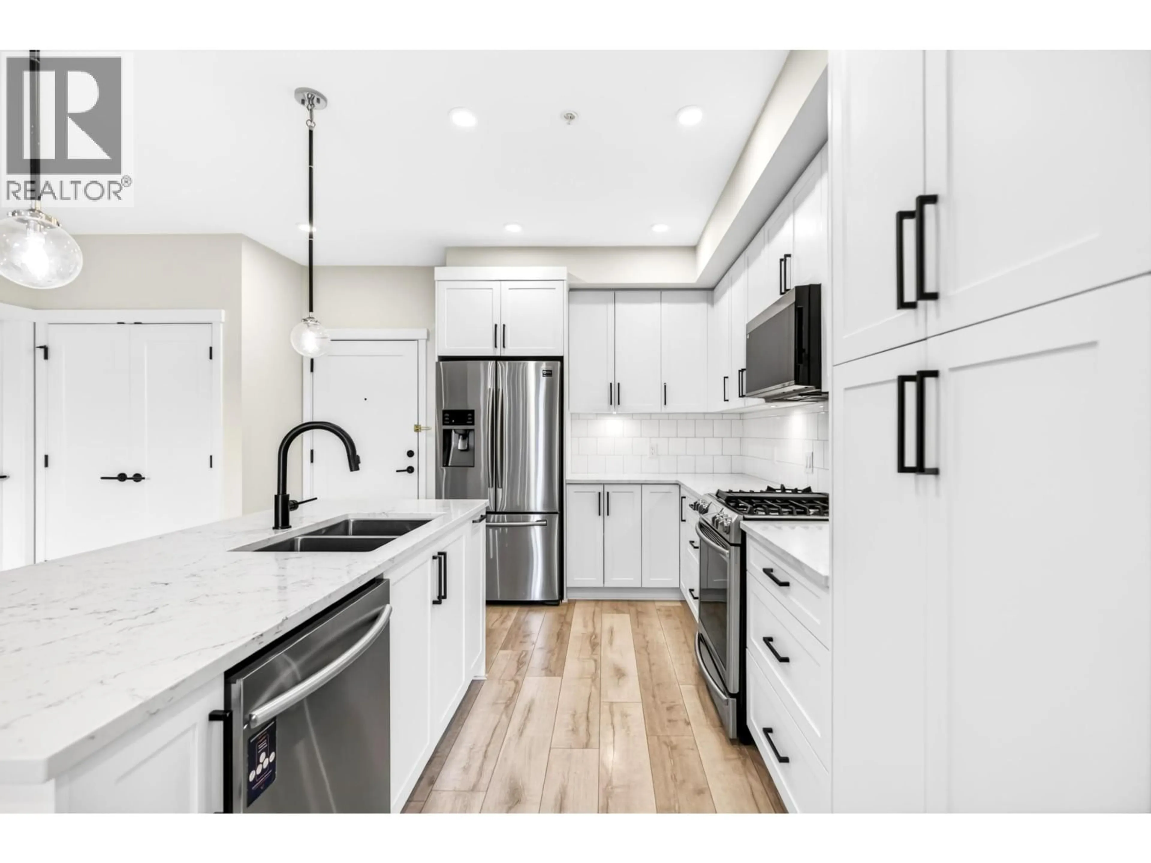 Open concept kitchen, unknown for 205 - 11893 227 STREET, Maple Ridge British Columbia V2X6H9