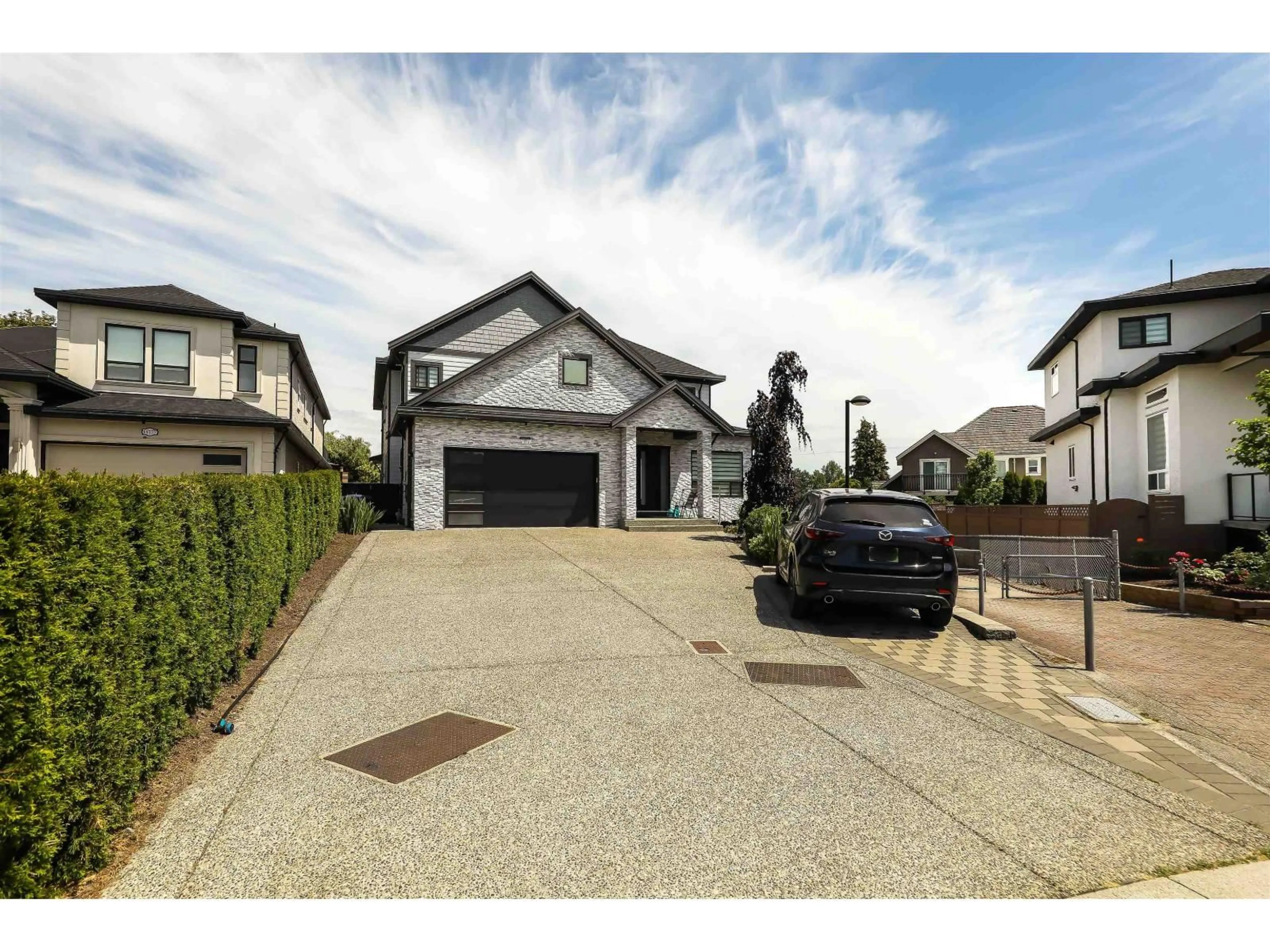 Unknown for 16181 89A AVENUE, Surrey British Columbia V4N2Z4