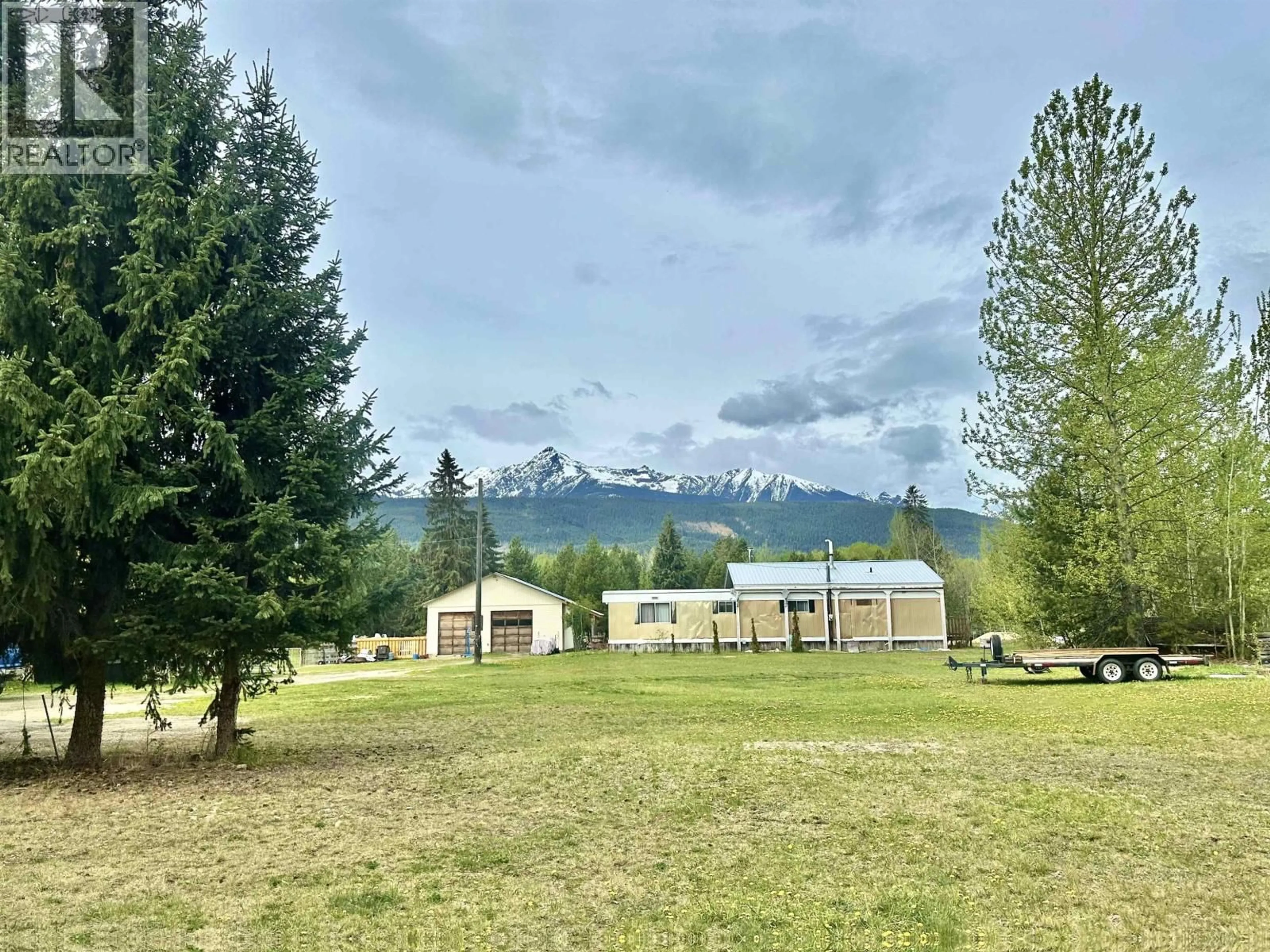 A pic from outside/outdoor area/front of a property/back of a property/a pic from drone, mountain view for 1355 KING ROAD, Valemount British Columbia V0E2Z0