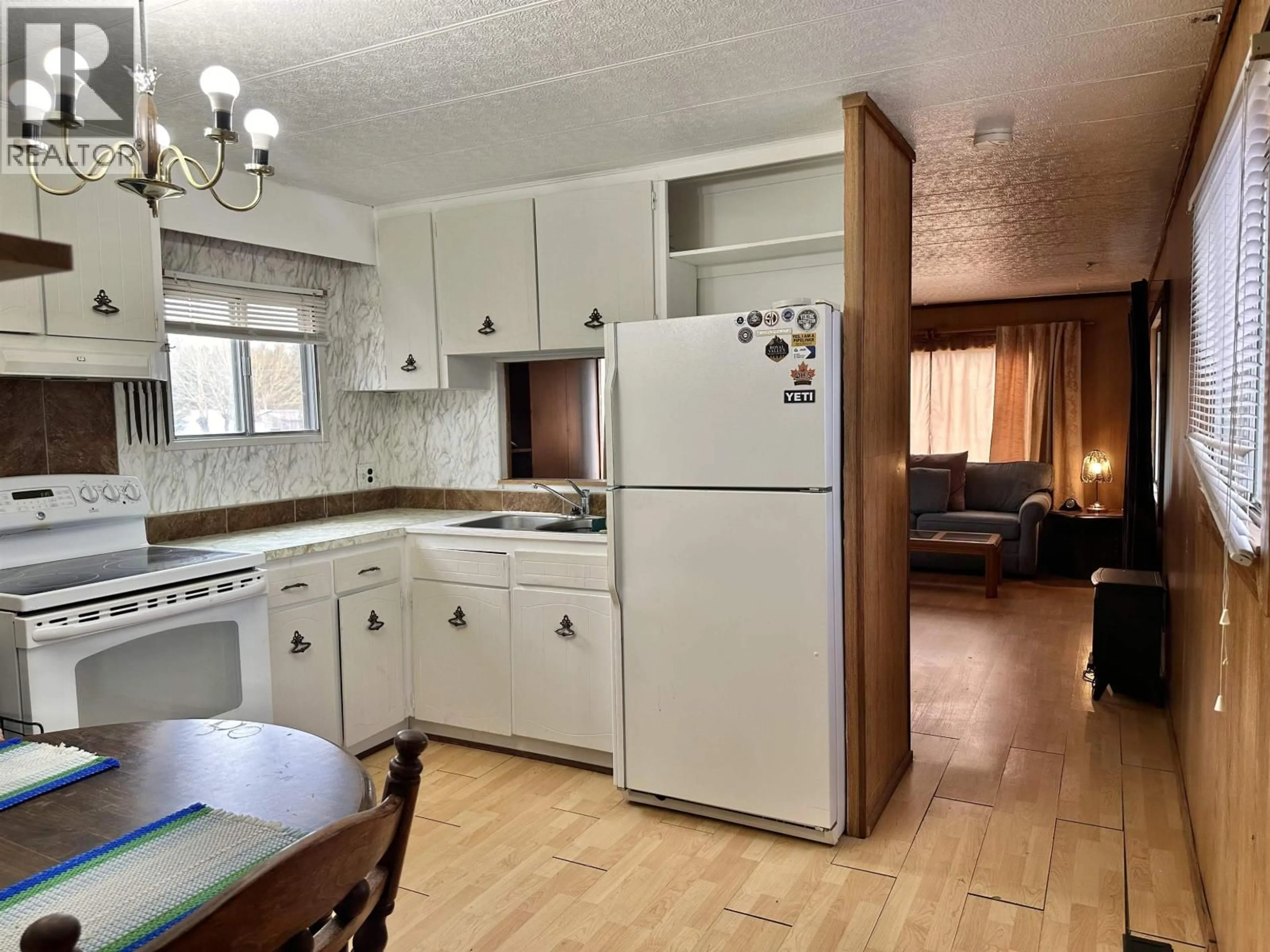 Standard kitchen, unknown for 1355 KING ROAD, Valemount British Columbia V0E2Z0
