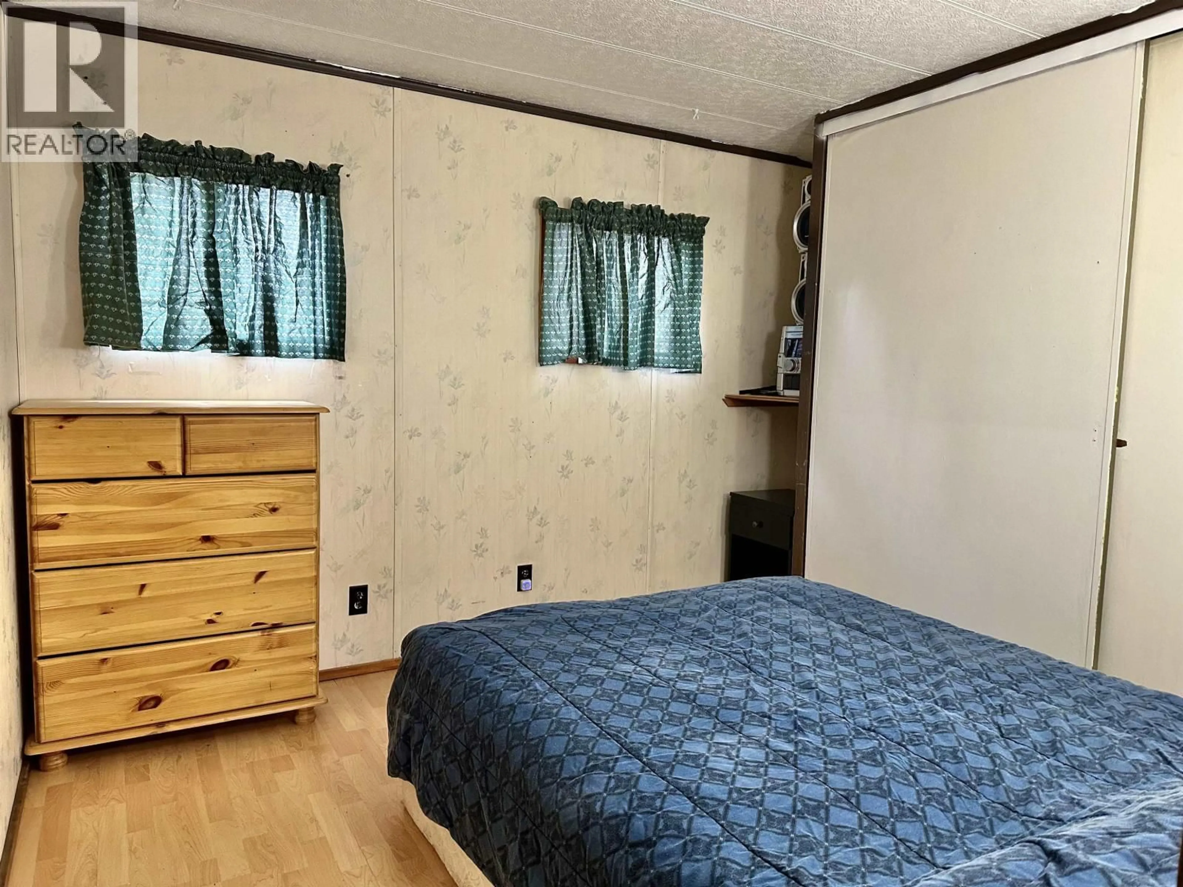A pic of a room for 1355 KING ROAD, Valemount British Columbia V0E2Z0