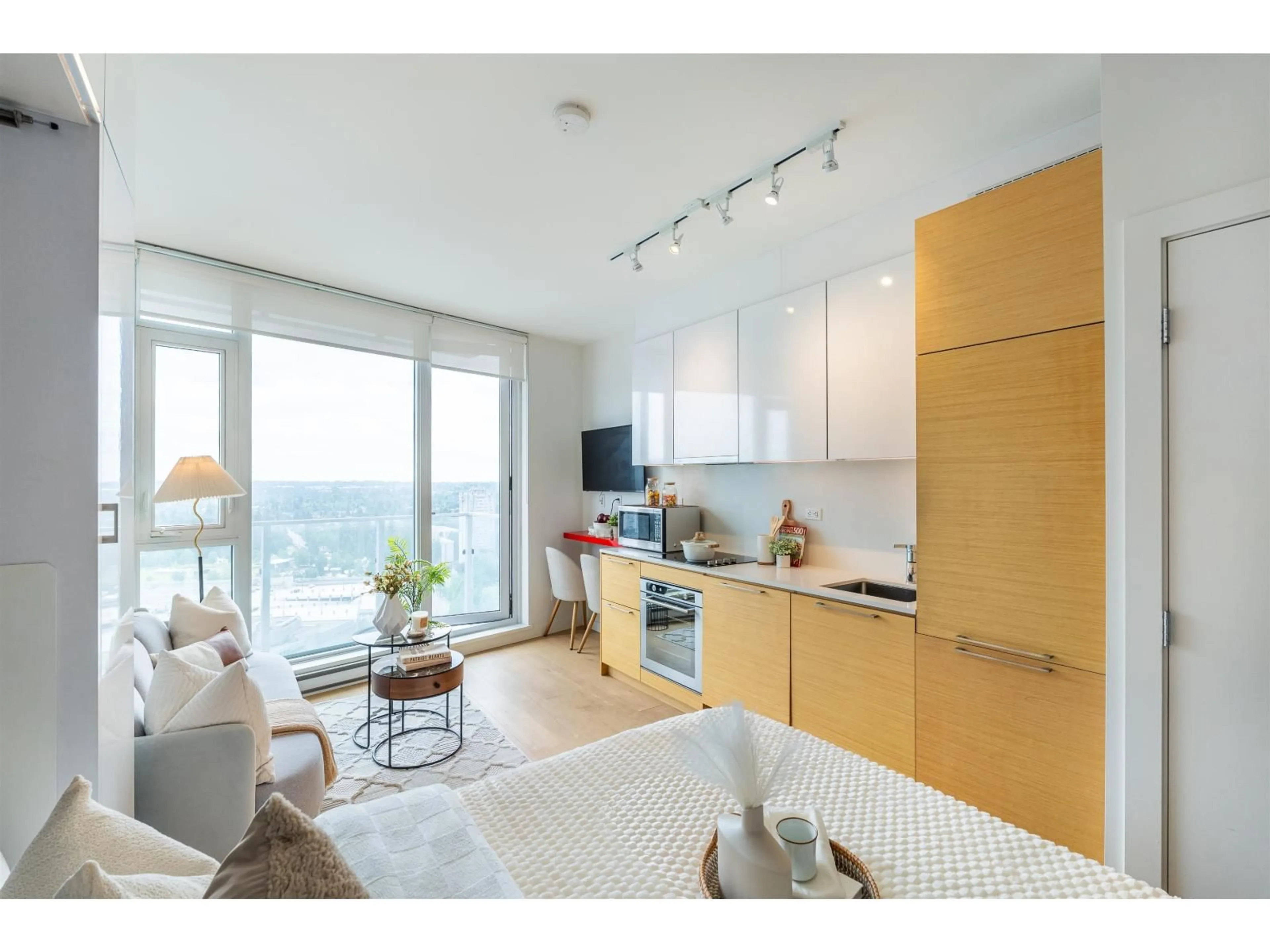 Open concept kitchen, unknown for 2801 - 13438 CENTRAL AVENUE, Surrey British Columbia V3T0N2