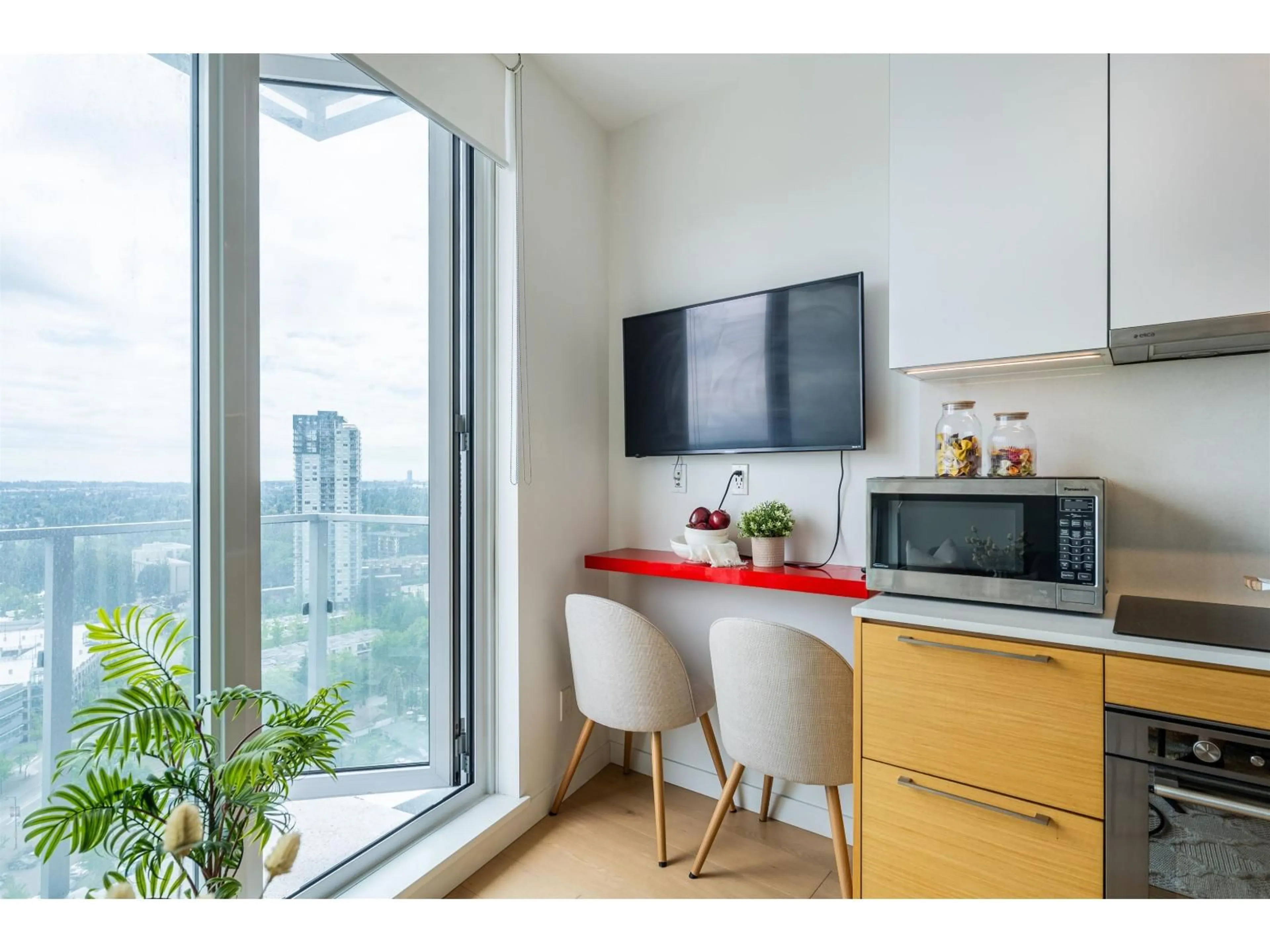 Unknown for 2801 - 13438 CENTRAL AVENUE, Surrey British Columbia V3T0N2