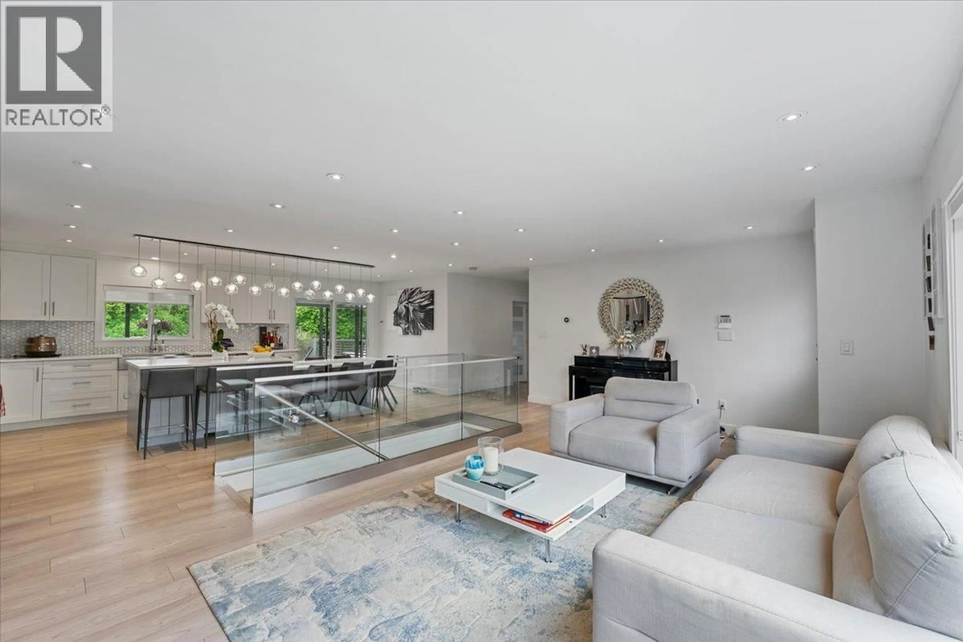 Living room with furniture, unknown for 23177 WILLETT AVENUE, Richmond British Columbia V6V3C6