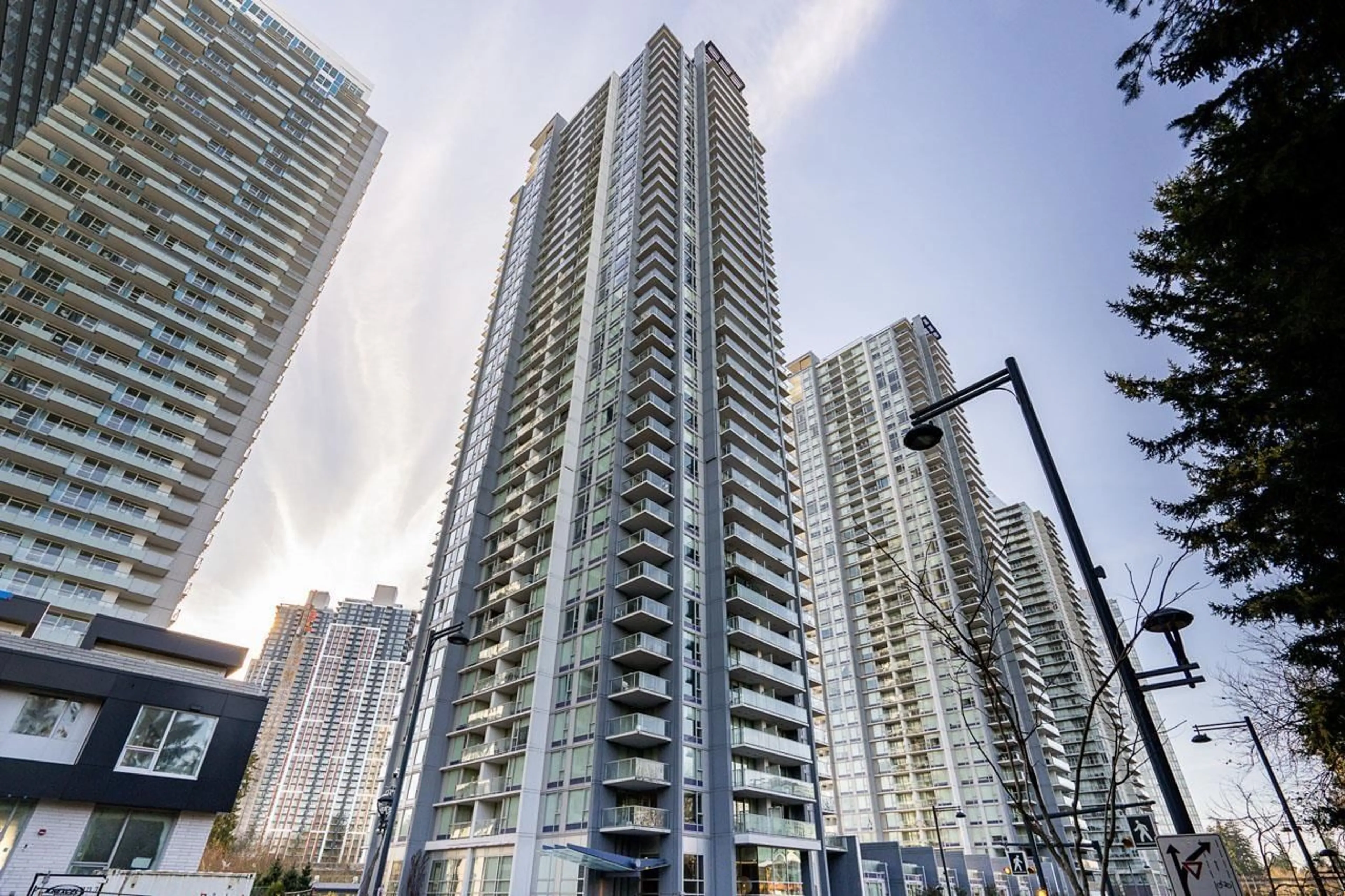 Unknown for 3709 - 13750 100 AVENUE, Surrey British Columbia V3T0L3