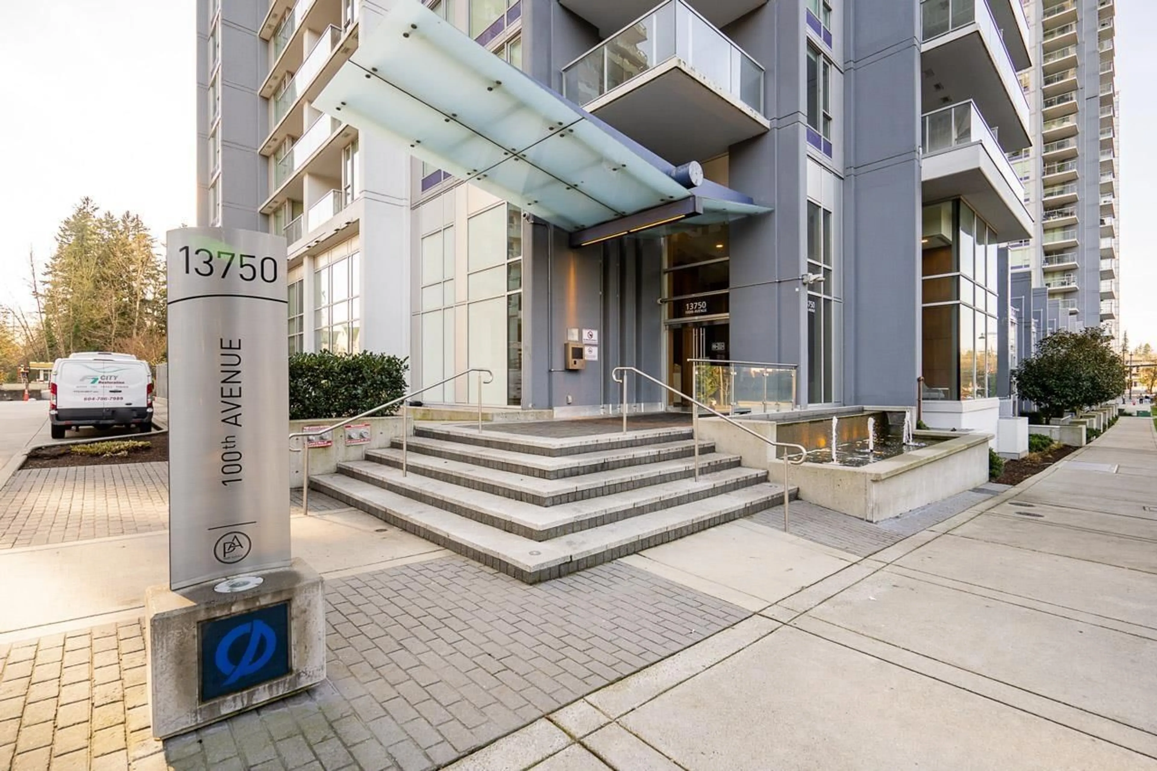 Indoor foyer for 3709 - 13750 100 AVENUE, Surrey British Columbia V3T0L3