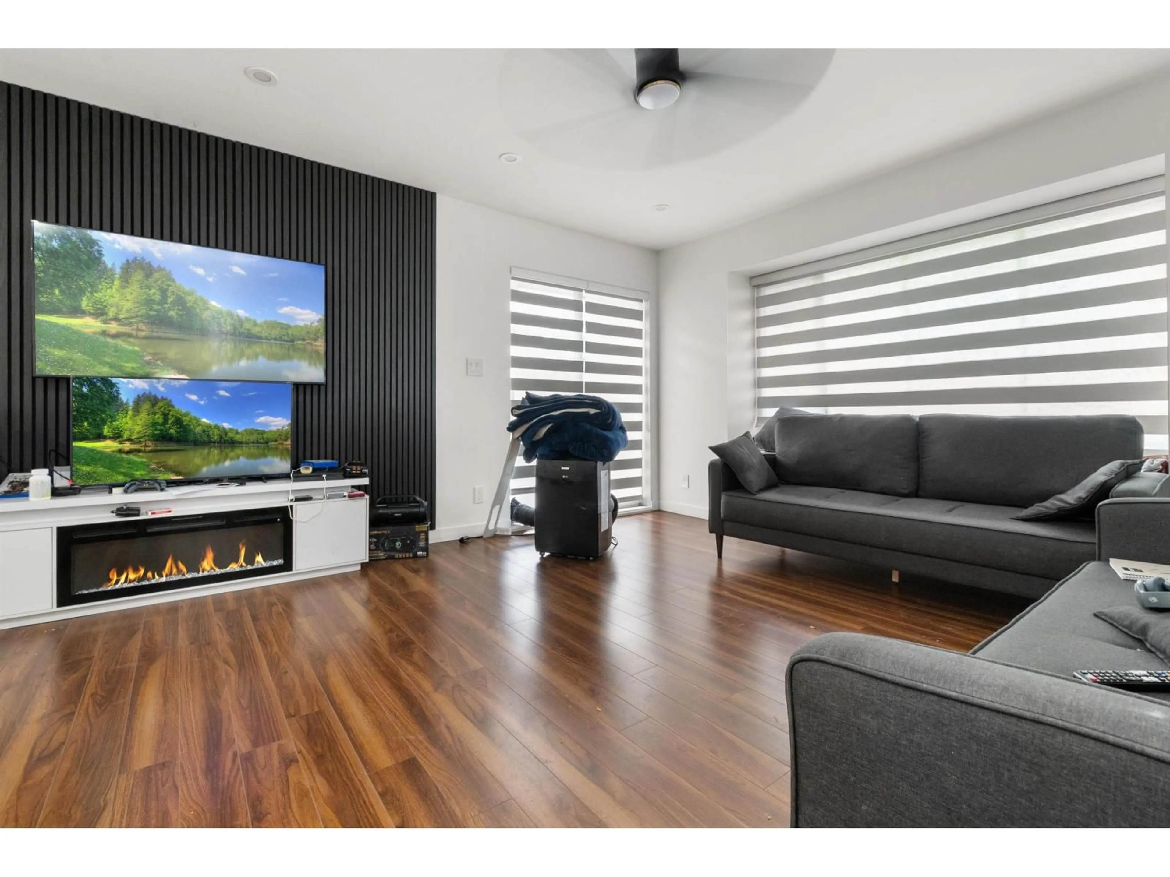 Home theater for 1006 - 1750 MCKENZIE ROAD, Abbotsford British Columbia V2S3Z3