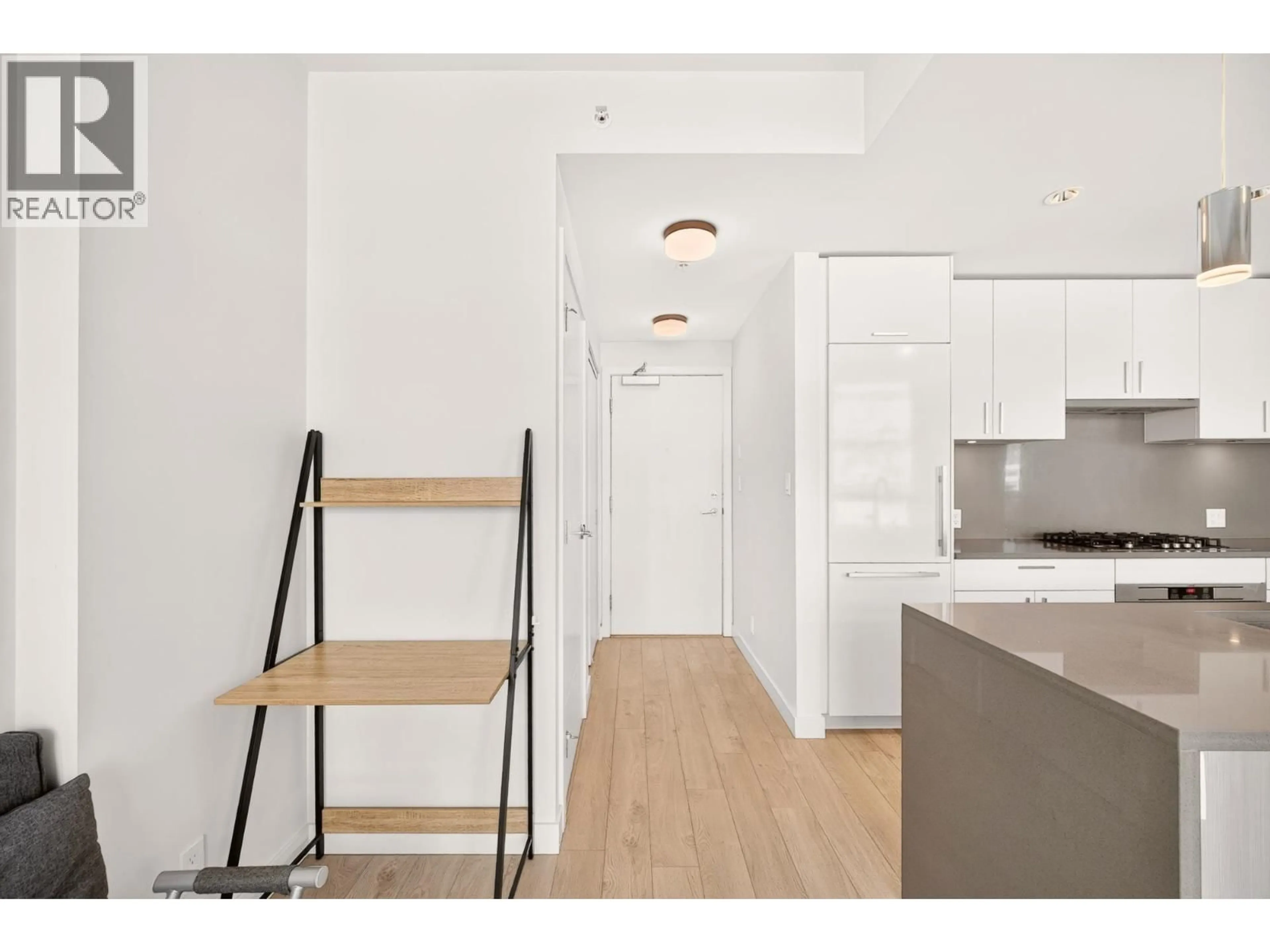 Standard kitchen, wood/laminate floor for 807 - 5599 COONEY ROAD, Richmond British Columbia V6X0N8