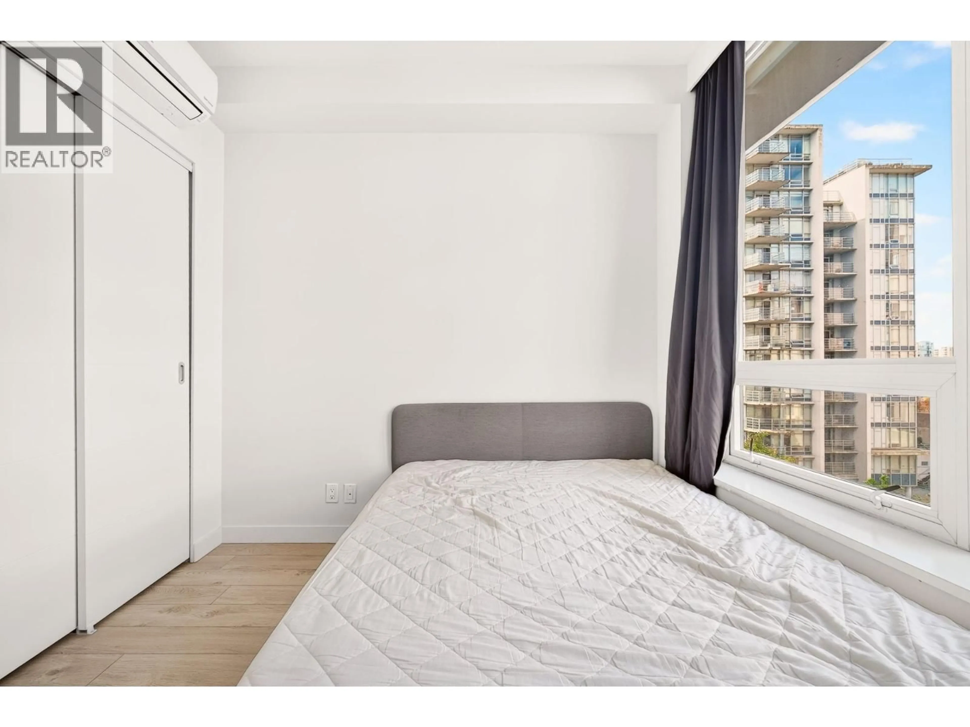 Bedroom with bed, unknown for 807 - 5599 COONEY ROAD, Richmond British Columbia V6X0N8