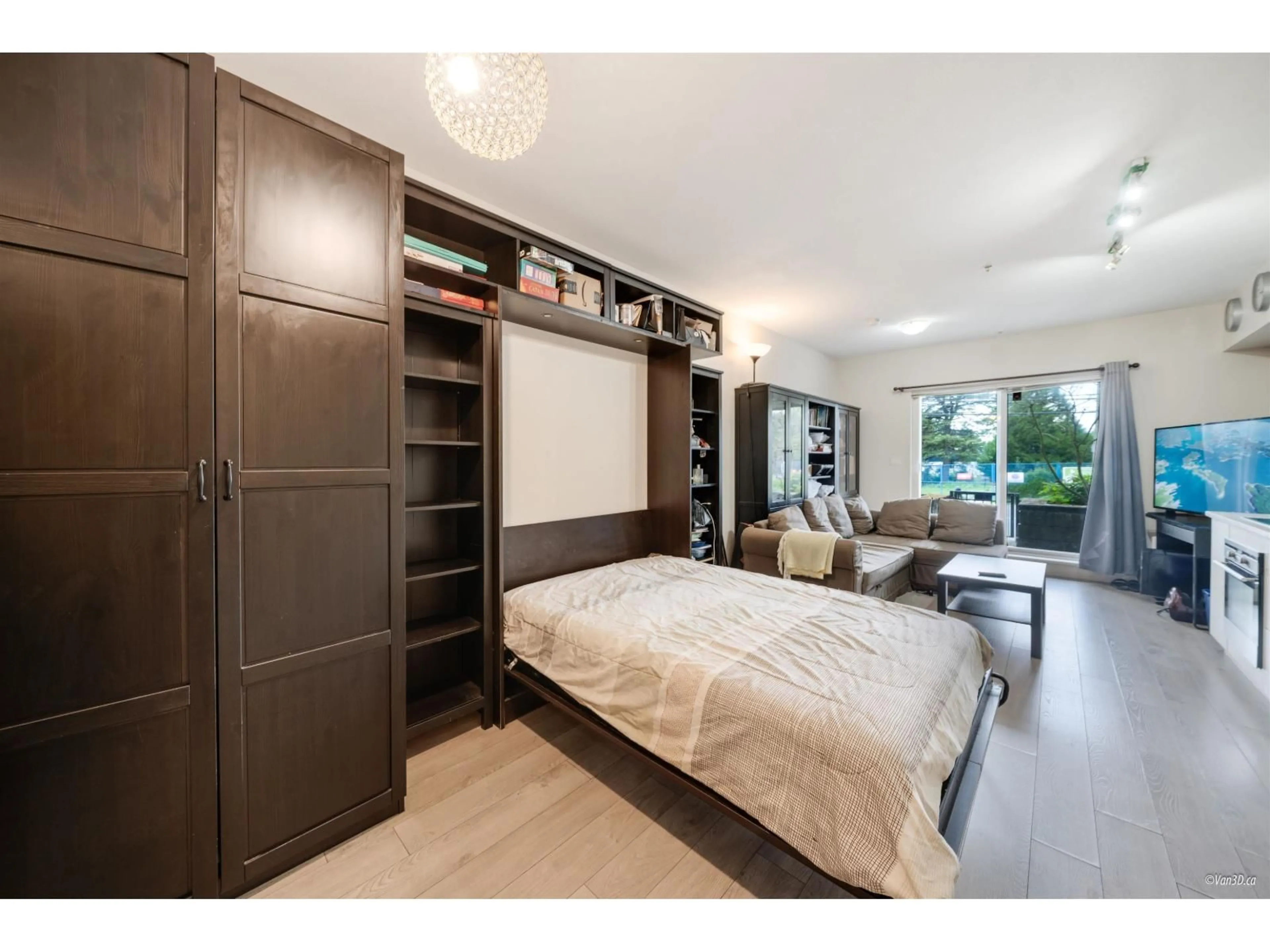 Bedroom with bed, unknown for 101 - 13678 GROSVENOR ROAD, Surrey British Columbia V3R5E2