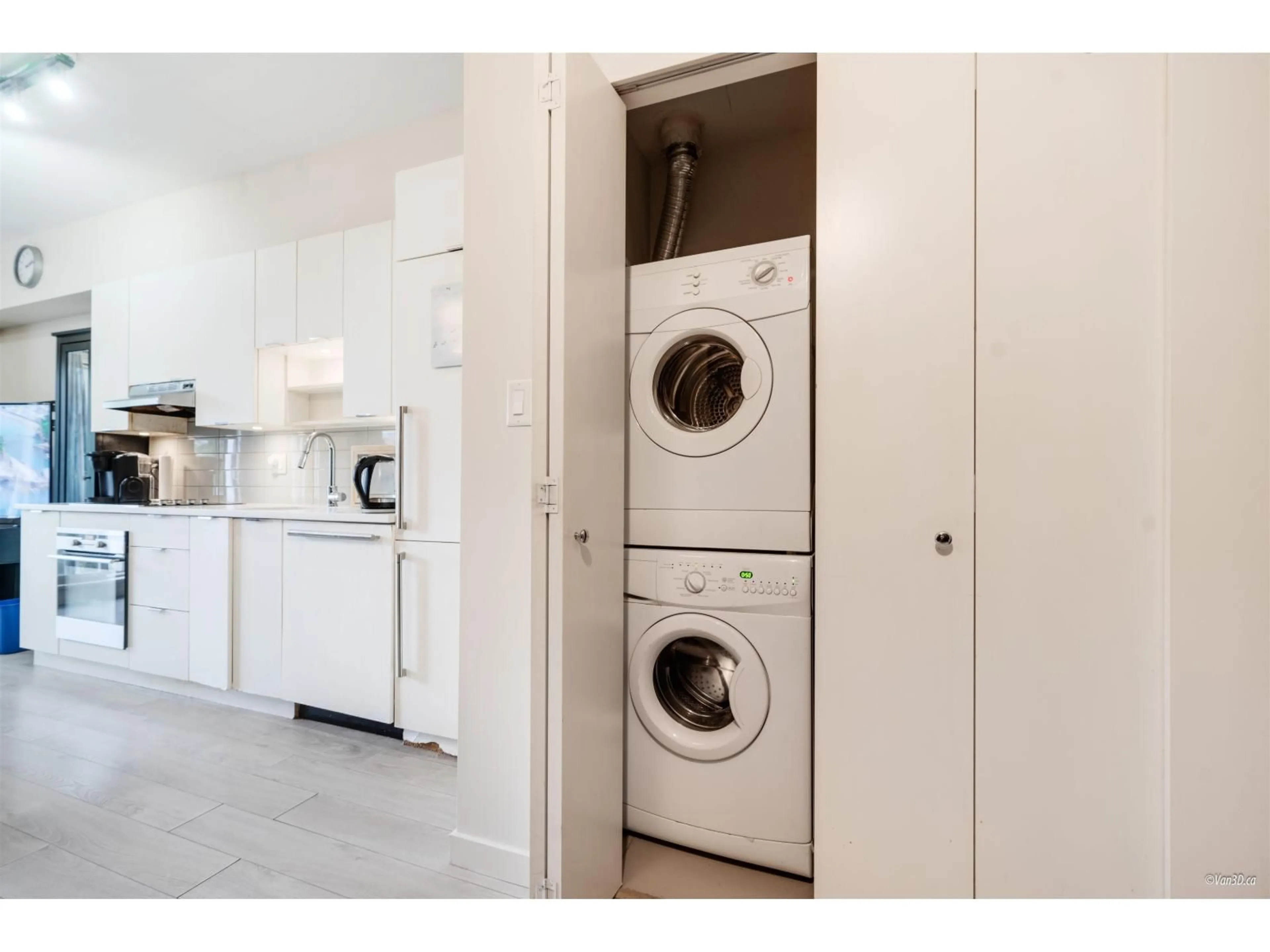 Laundry room for 101 - 13678 GROSVENOR ROAD, Surrey British Columbia V3R5E2