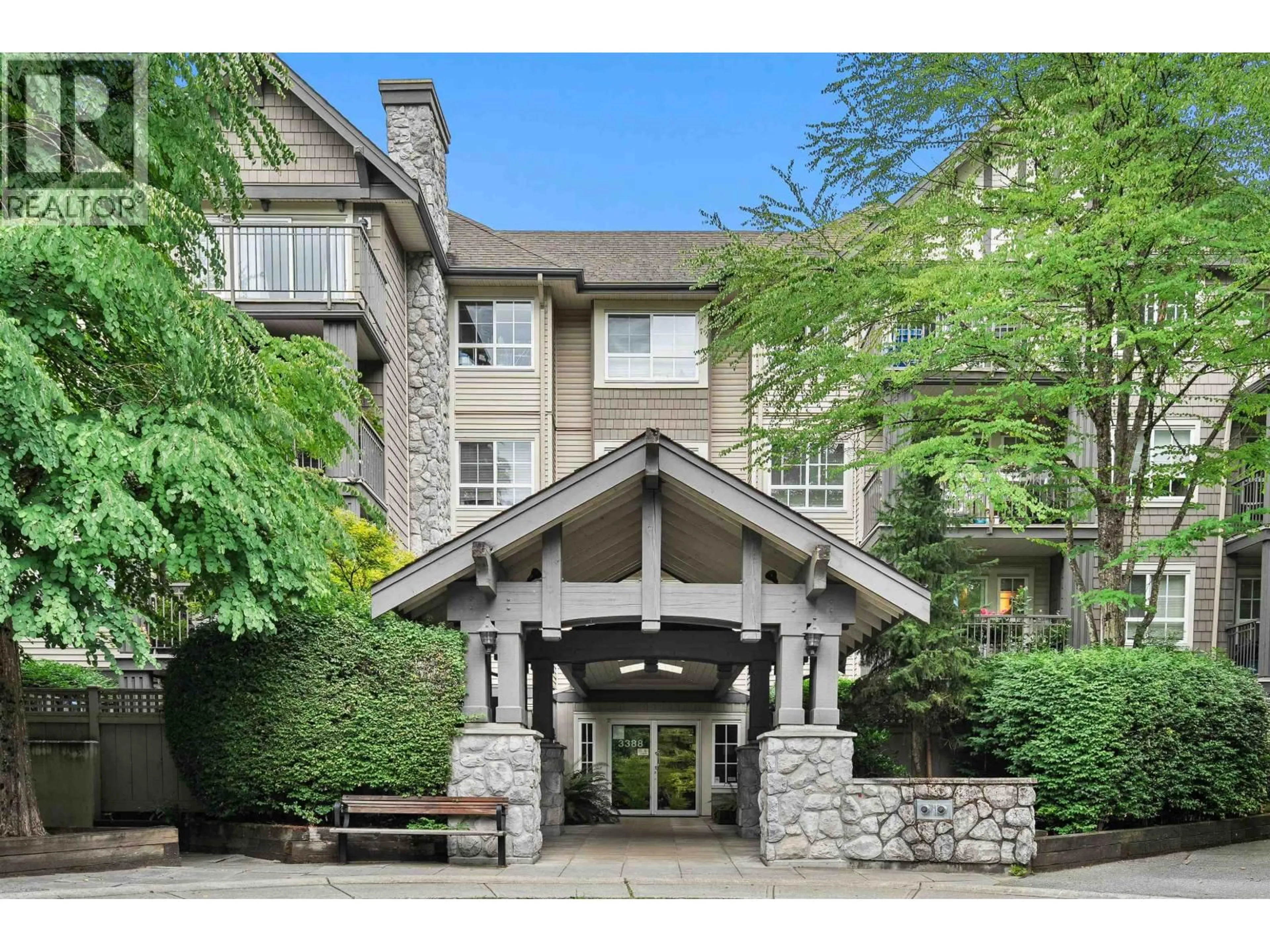 Indoor foyer for 311 - 3388 MORREY COURT, Burnaby British Columbia V3J7Y5