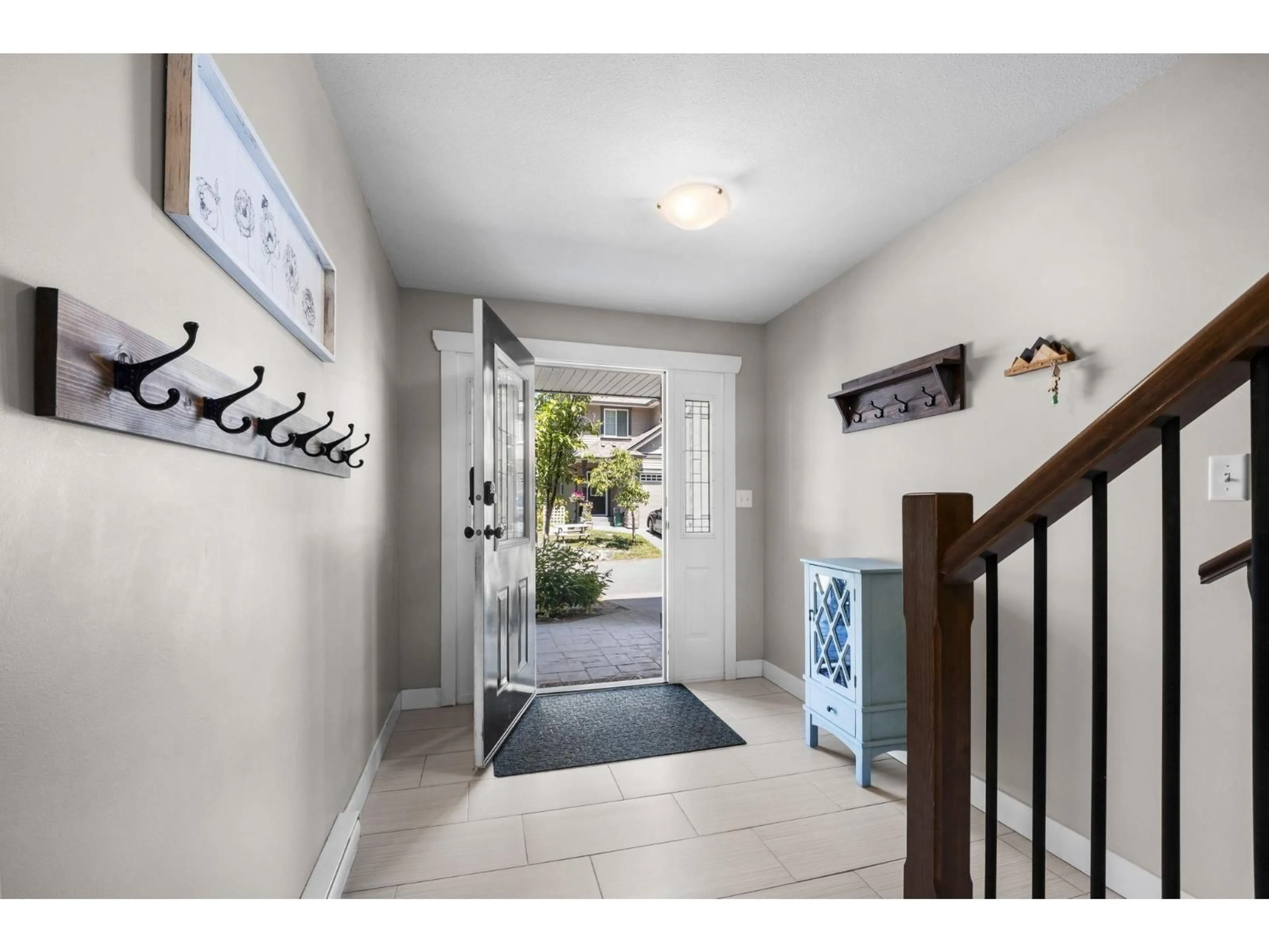 Indoor entryway for 40 - 46791 HUDSON ROAD, Chilliwack British Columbia V2R0L5