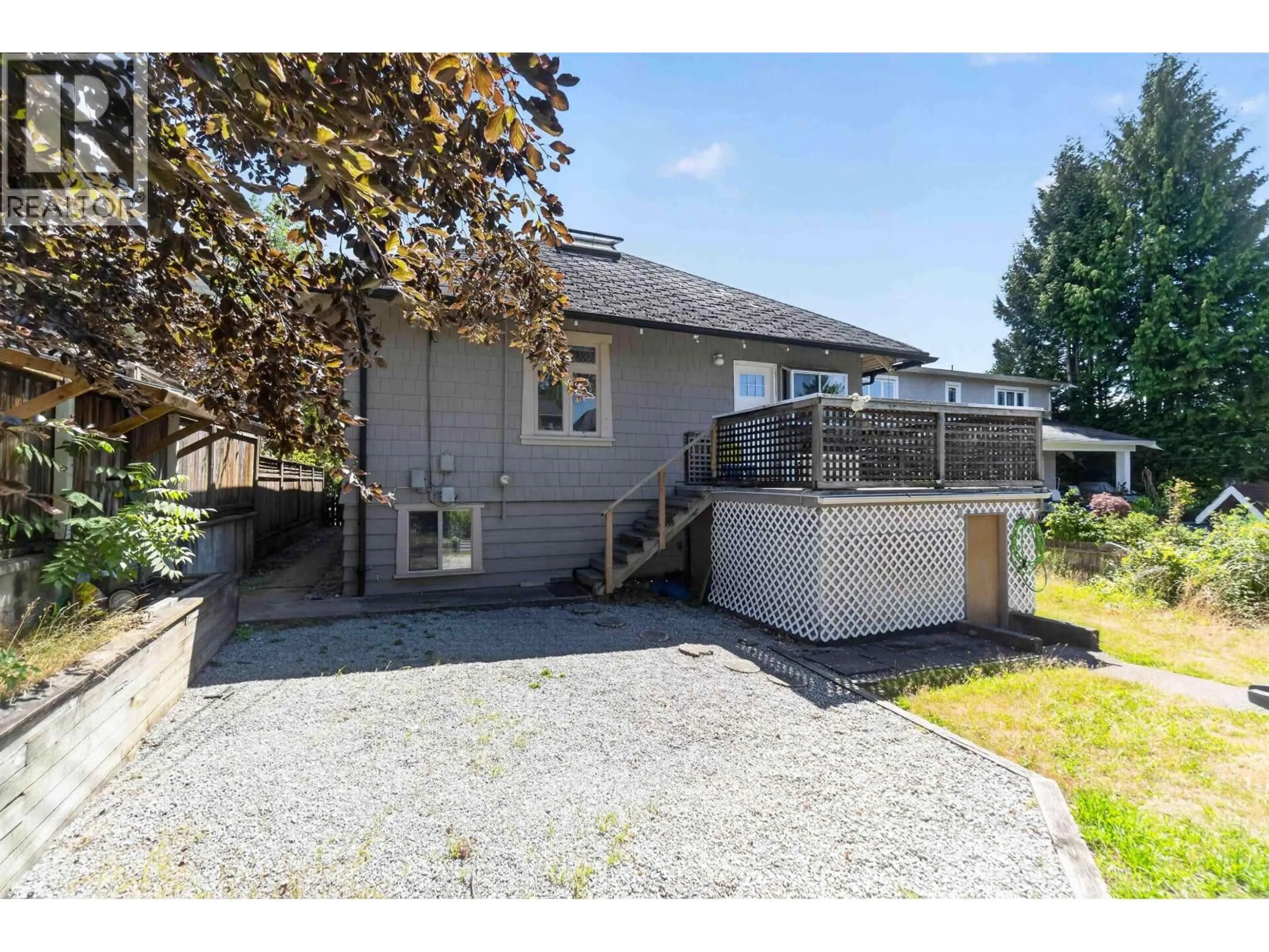Unknown for 2063 37TH AVENUE, Vancouver British Columbia V6M1N7