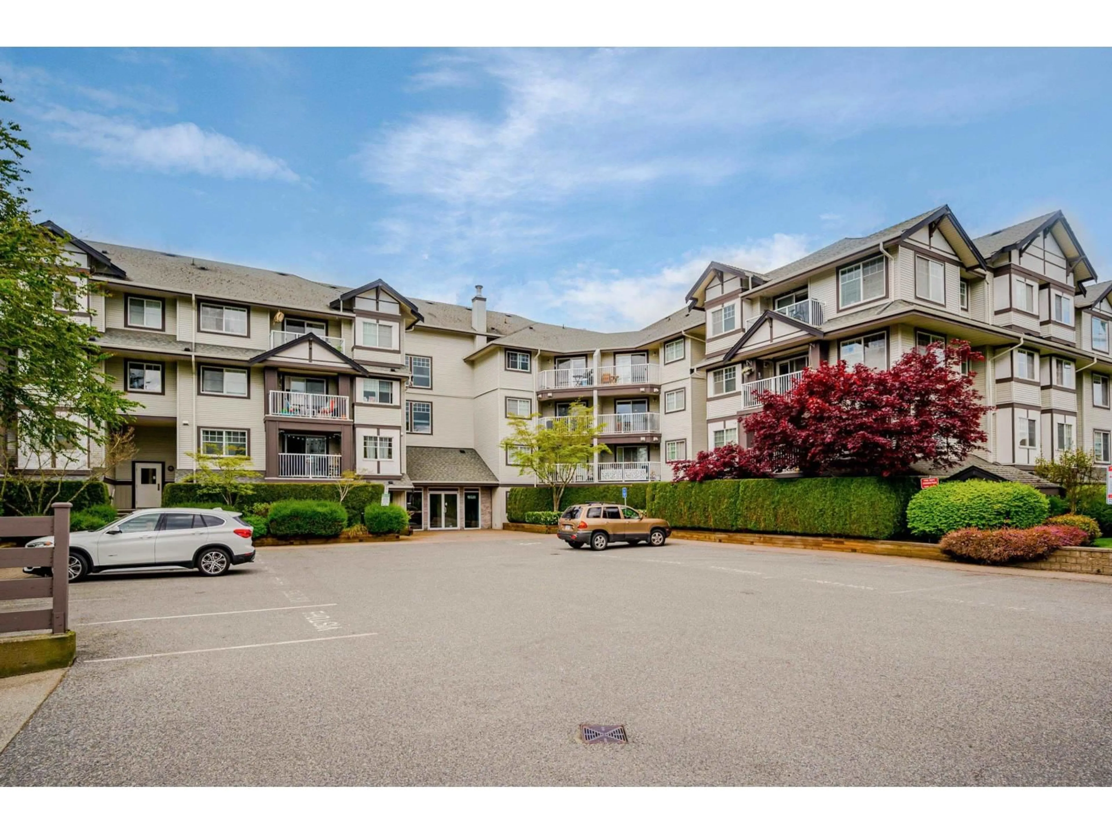 Unknown for 202 - 19320 65 AVENUE, Surrey British Columbia V4N0A3