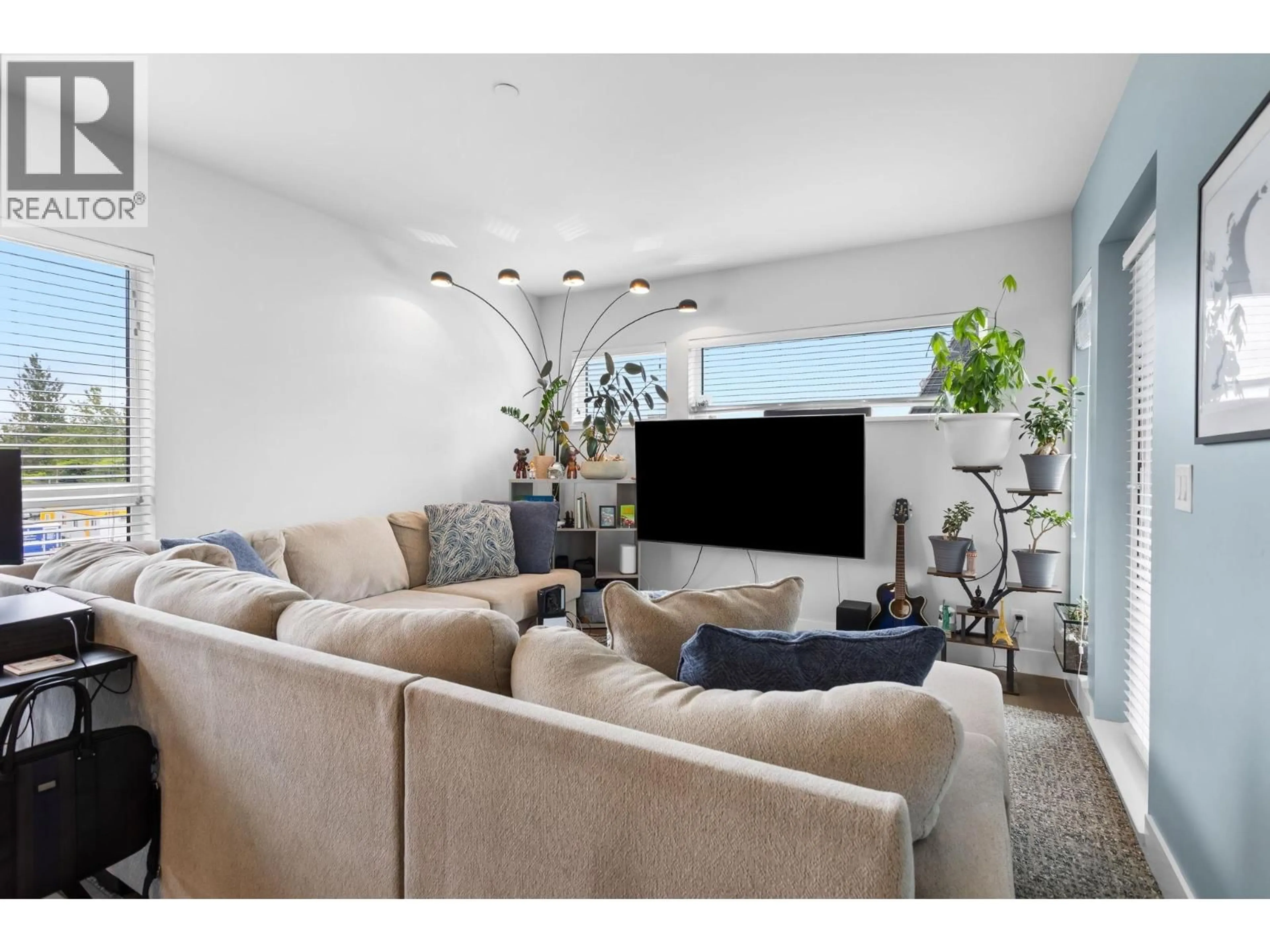 Living room with furniture, unknown for 306 - 22226 BROWN AVENUE, Maple Ridge British Columbia V2X4R2