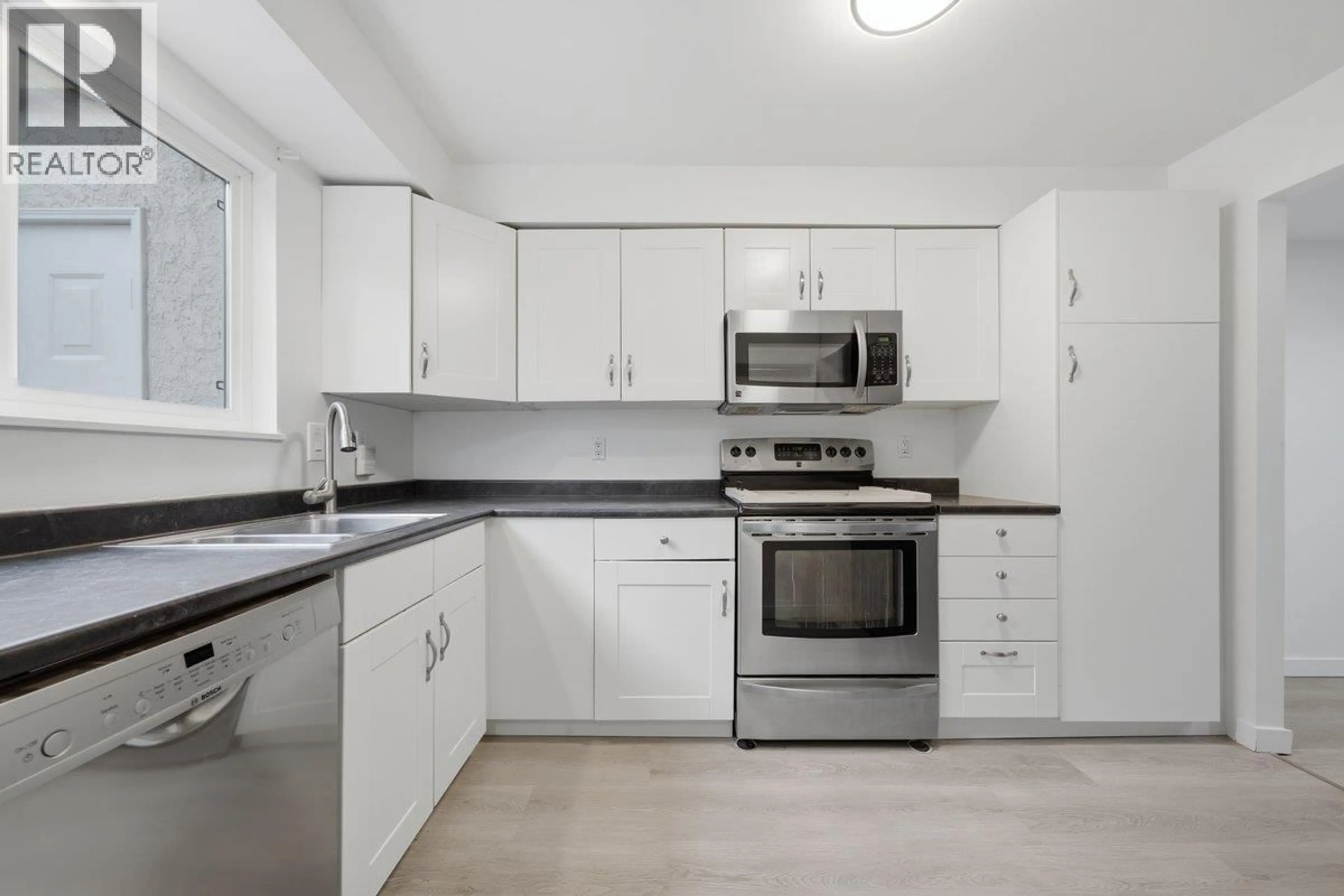 Standard kitchen, unknown for 11685 FULTON STREET, Maple Ridge British Columbia V2X6L3