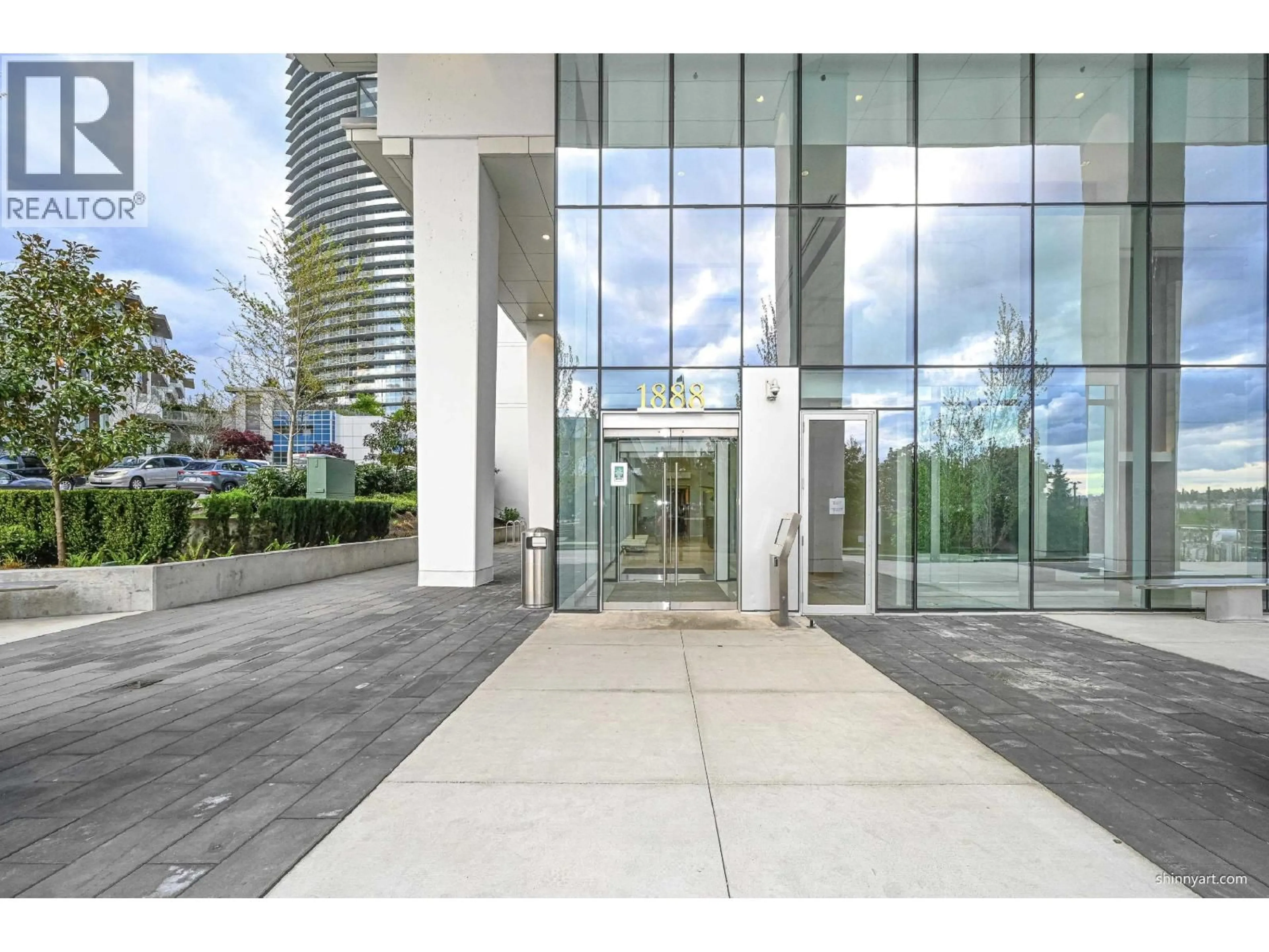 Indoor foyer for 1303 - 1888 GILMORE AVENUE, Burnaby British Columbia V5C0L2