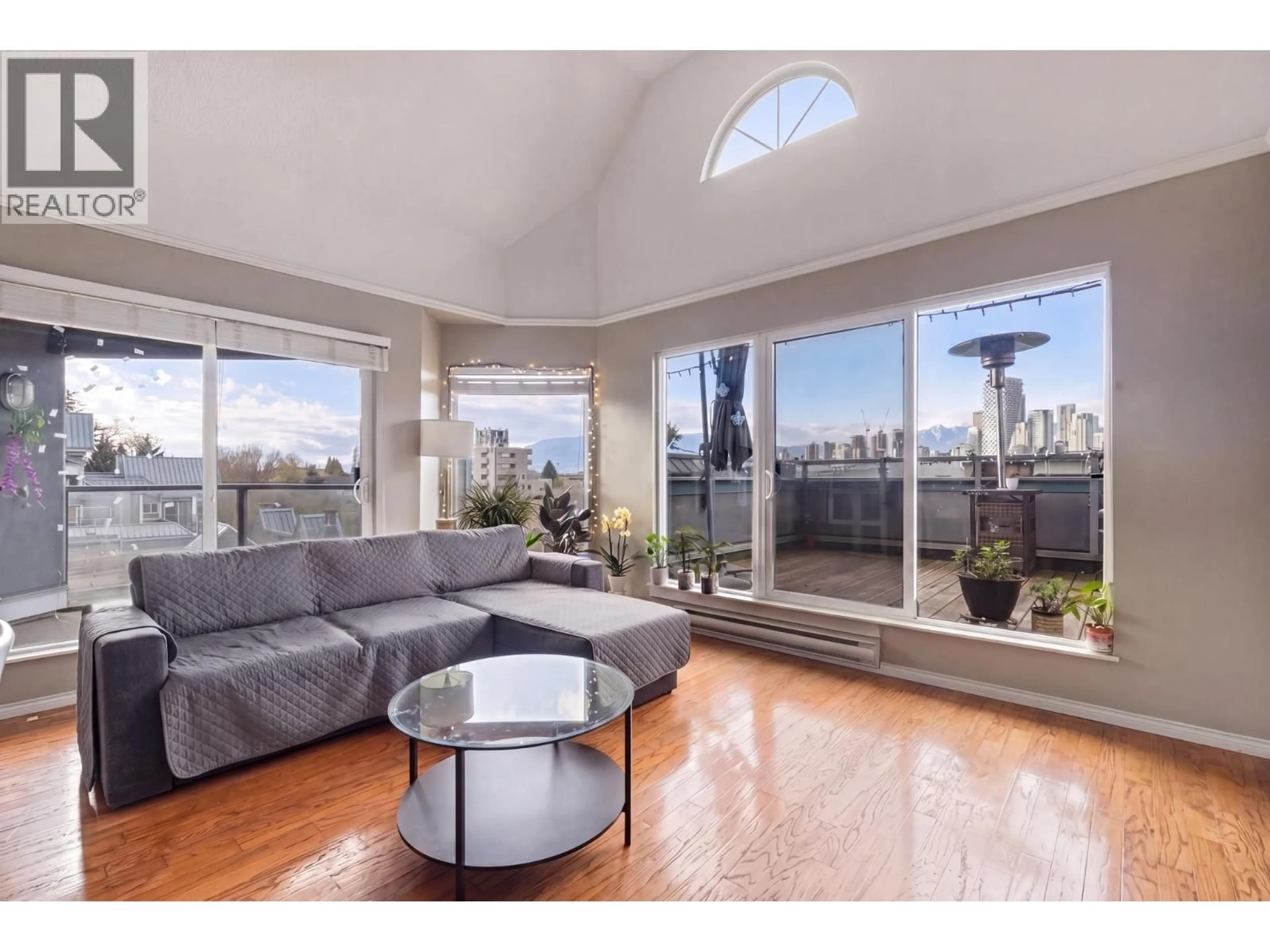 Living room with furniture, unknown for 306 - 1345 4TH AVENUE, Vancouver British Columbia V6H3Y8