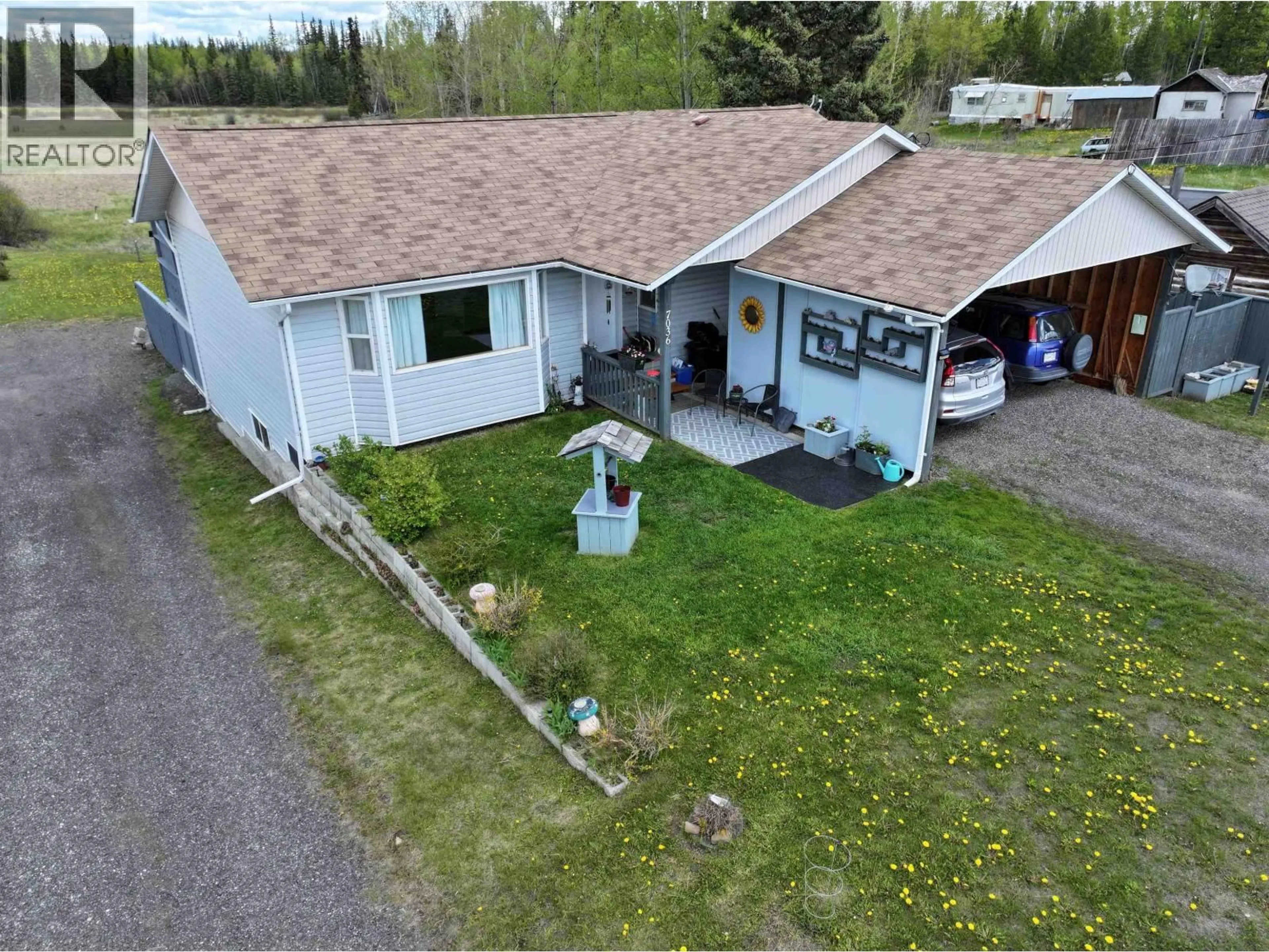A pic from outside/outdoor area/front of a property/back of a property/a pic from drone, unknown for 7036 93 MILE FRONTAGE ROAD, 100 Mile House British Columbia V0K2E2