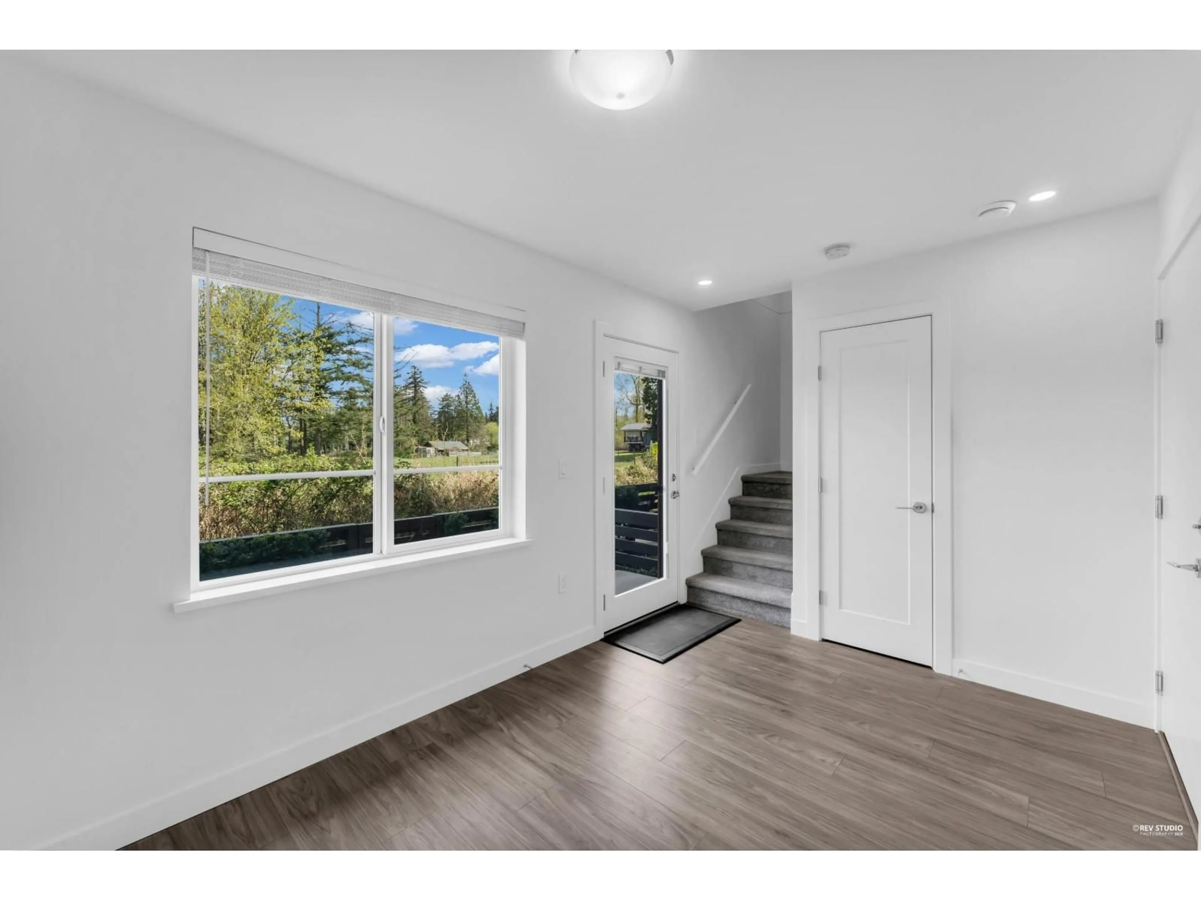 Indoor entryway for 13 - 18887 72A AVENUE, Surrey British Columbia V4N6W4