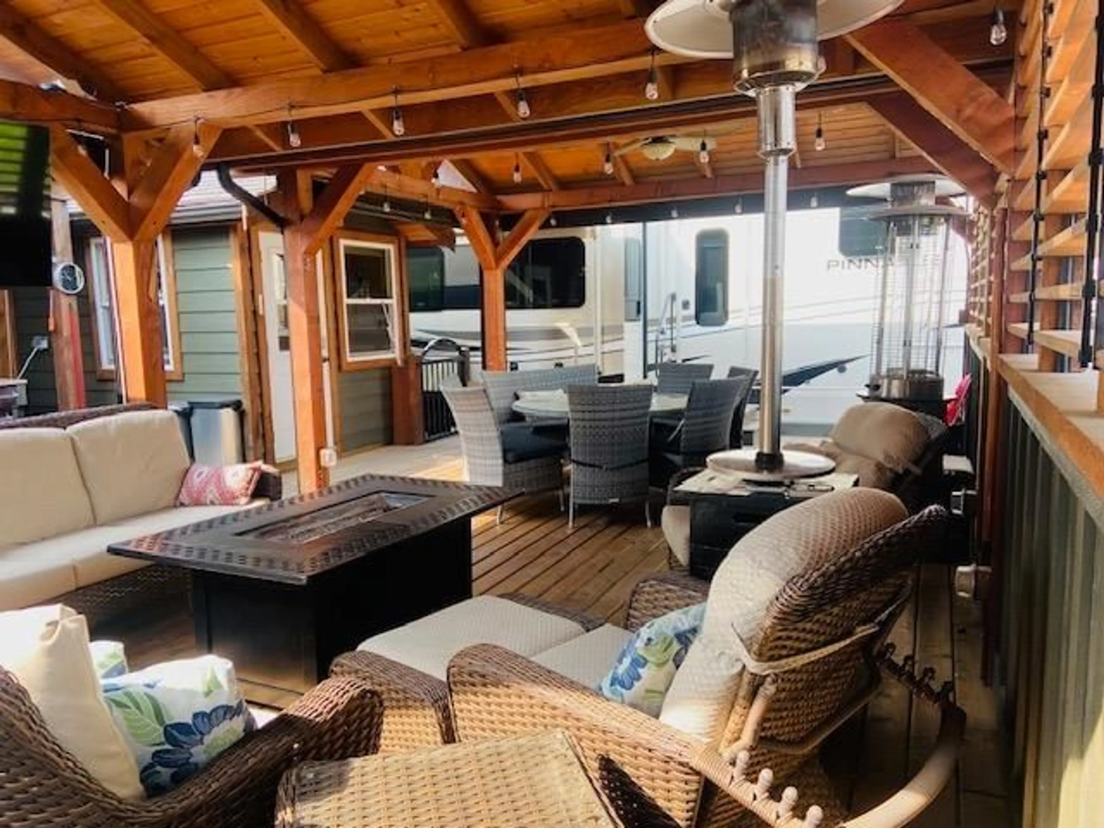 Patio, water/lake/river/ocean view for 164/165 - 640 HOT SPRINGS ROAD, Harrison Hot Springs British Columbia V0M1K0