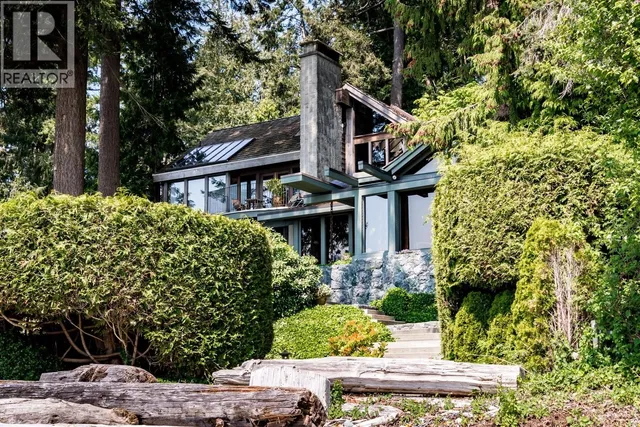 3581 BEACH AVENUE, Roberts Creek 5