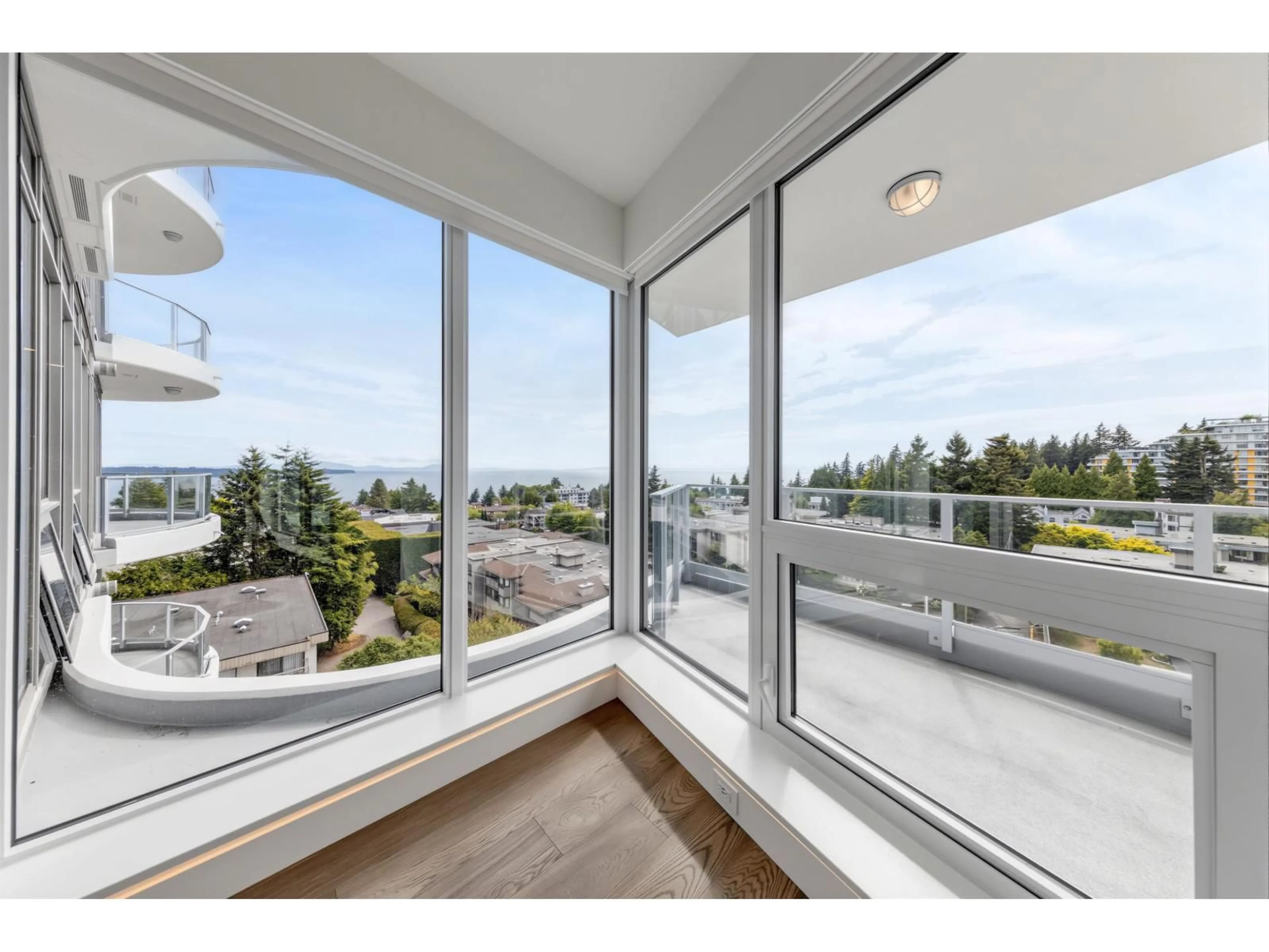 A pic of a room for 606 - 1475 FOSTER STREET, Surrey British Columbia V4B0C9