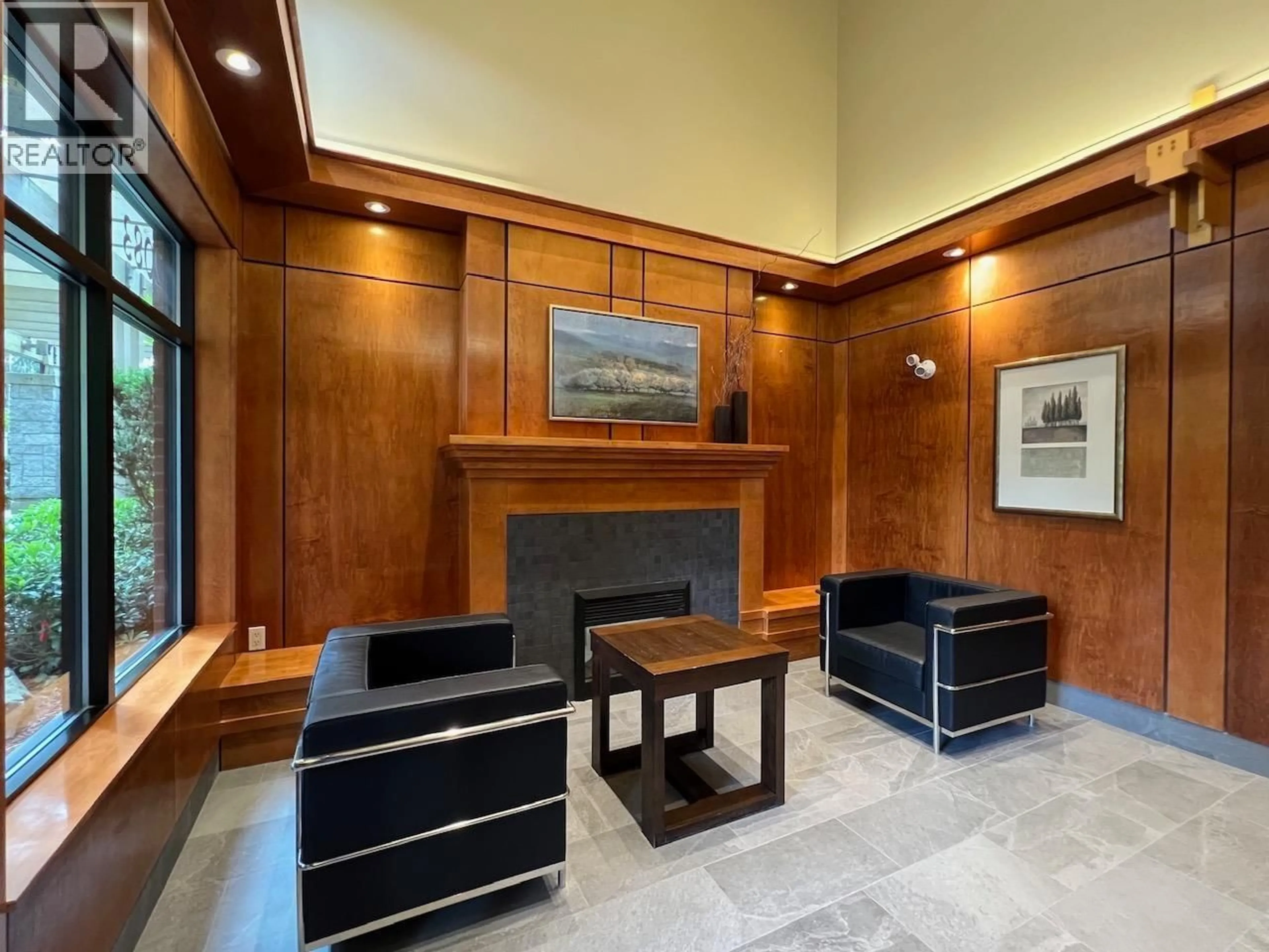 Lobby for 425 - 2083 33RD AVENUE, Vancouver British Columbia V6M4M6
