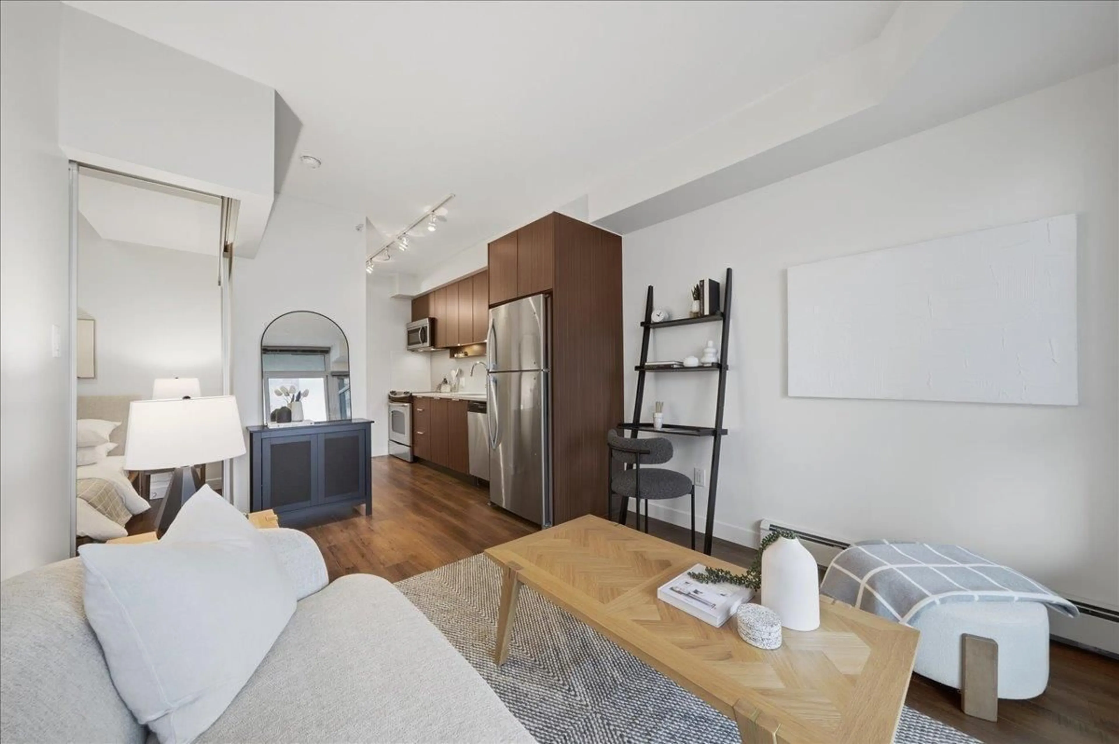 Open concept kitchen, unknown for 1211 - 13308 CENTRAL AVENUE, Surrey British Columbia V3T0M4