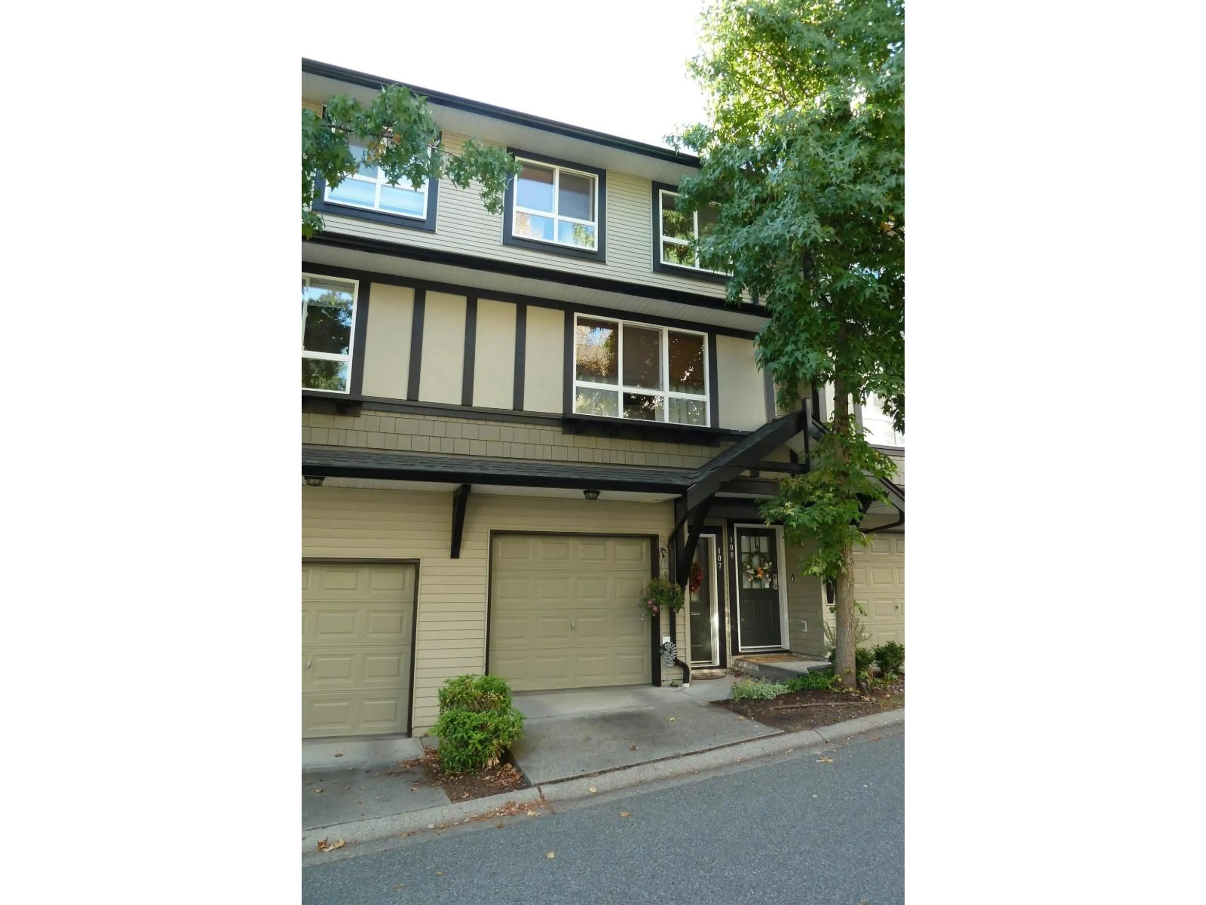 Home with vinyl exterior material, street for 107 - 6747 203 STREET, Langley British Columbia V2Y3B5