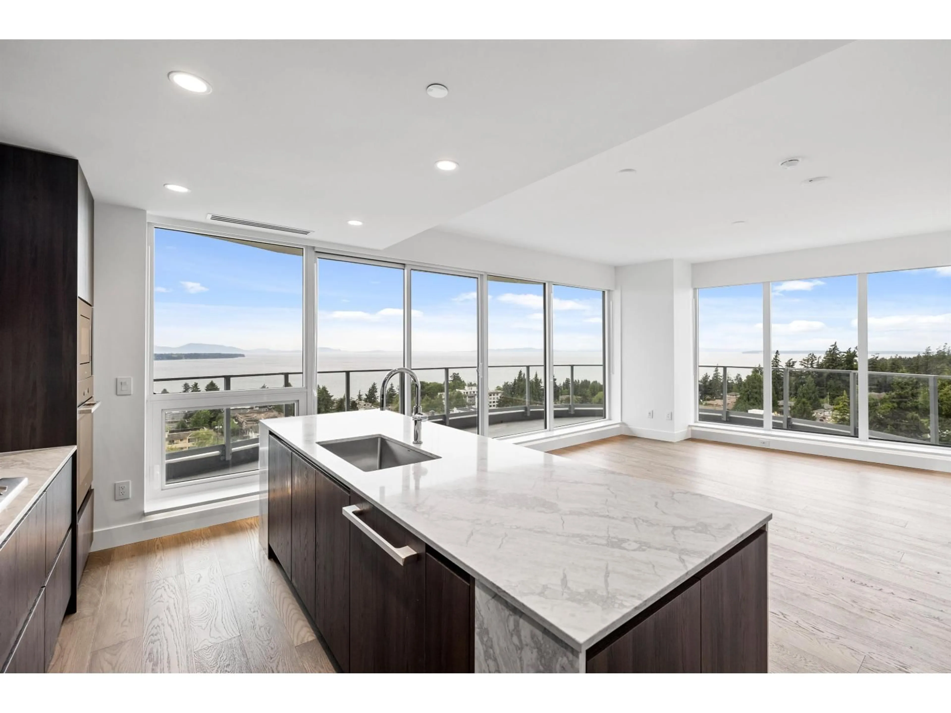 Open concept kitchen, unknown for 1005 - 1475 FOSTER STREET, White Rock British Columbia V4B0C9