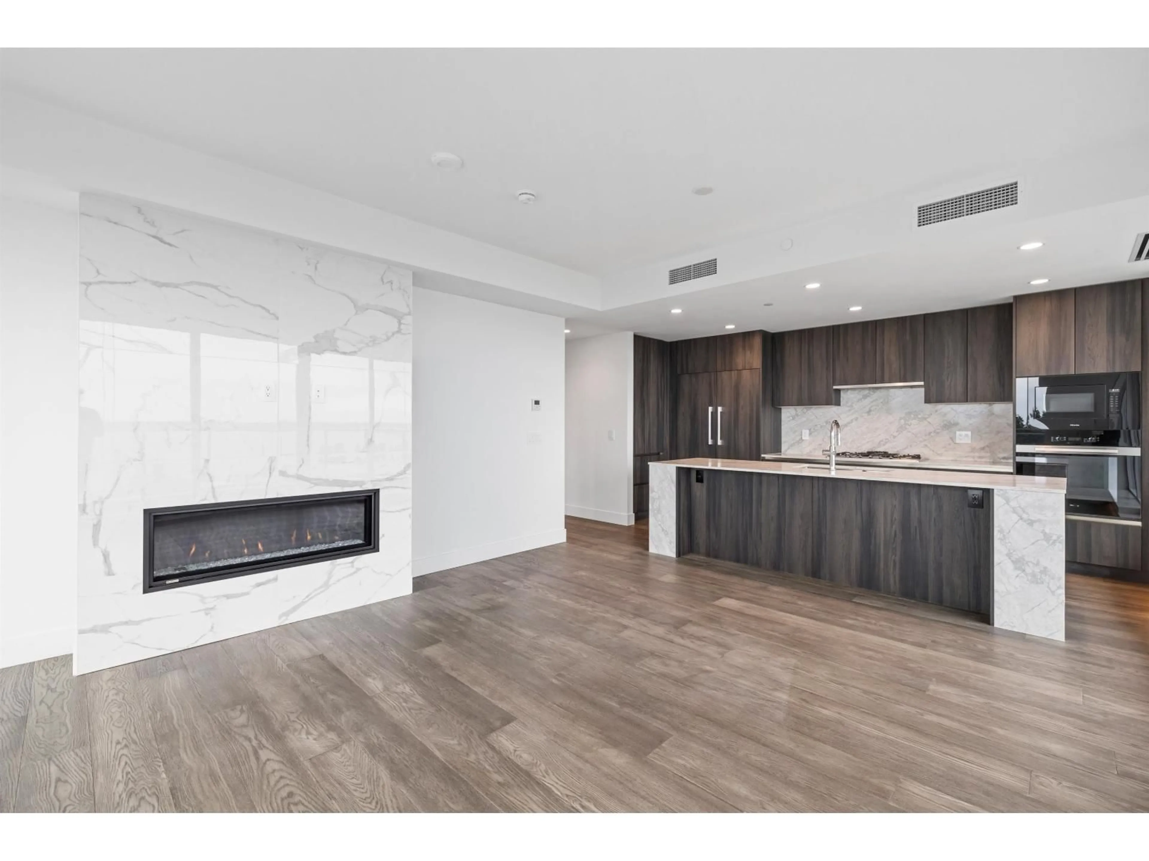 Open concept kitchen, wood/laminate floor for 1005 - 1475 FOSTER STREET, White Rock British Columbia V4B0C9