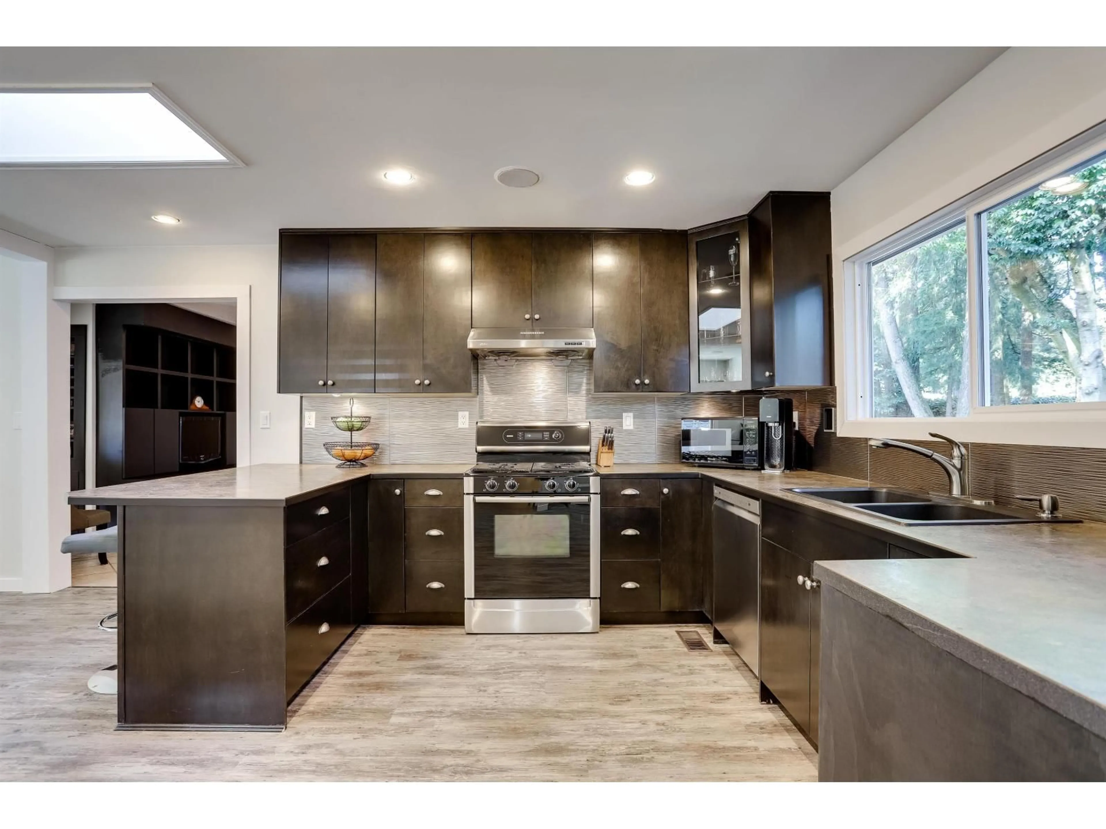 Contemporary kitchen, unknown for 3650 203A STREET, Langley British Columbia V3A1W5