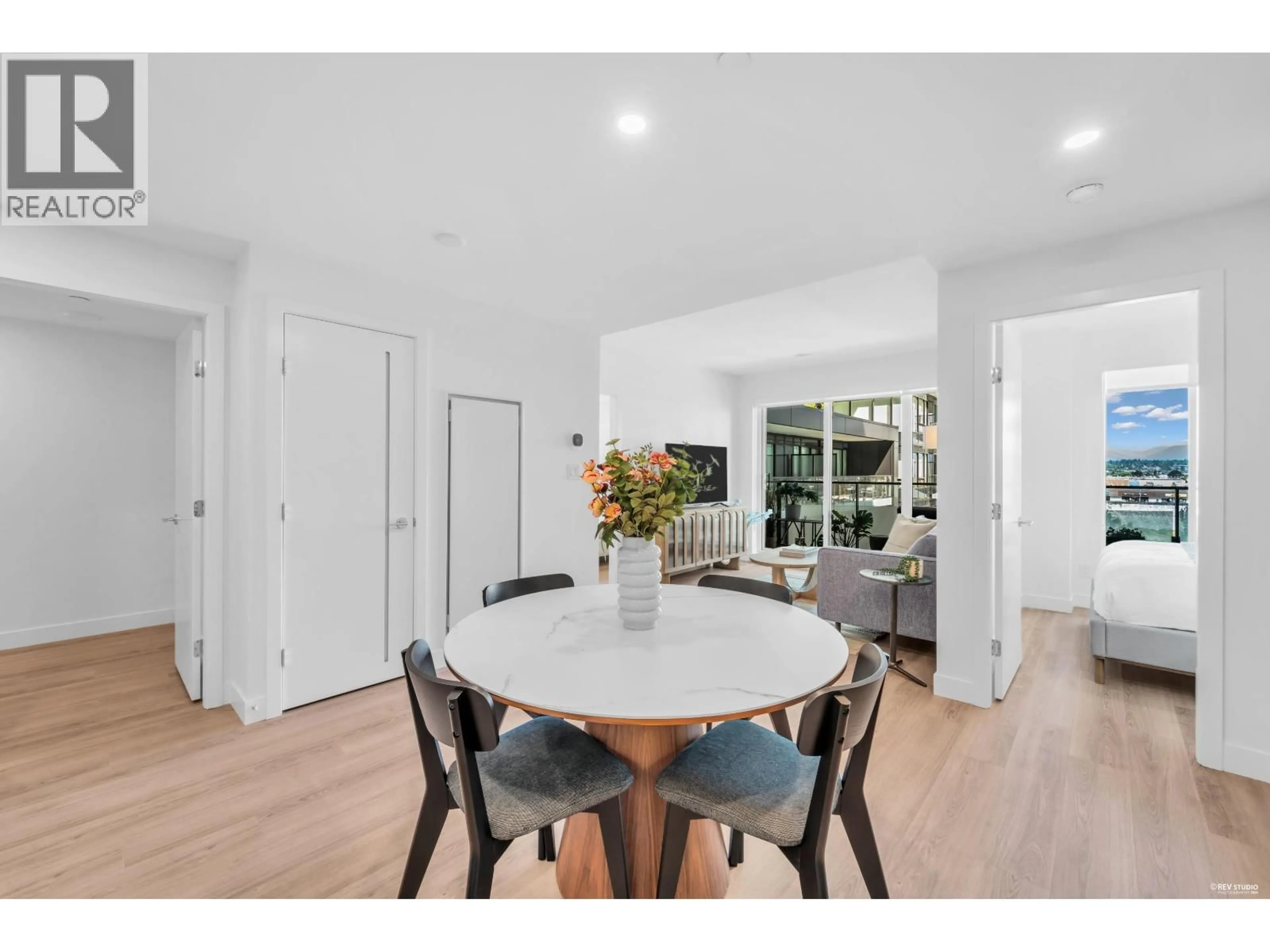 Unknown for 601 - 7977 LANSDOWNE ROAD, Richmond British Columbia V6X0X5