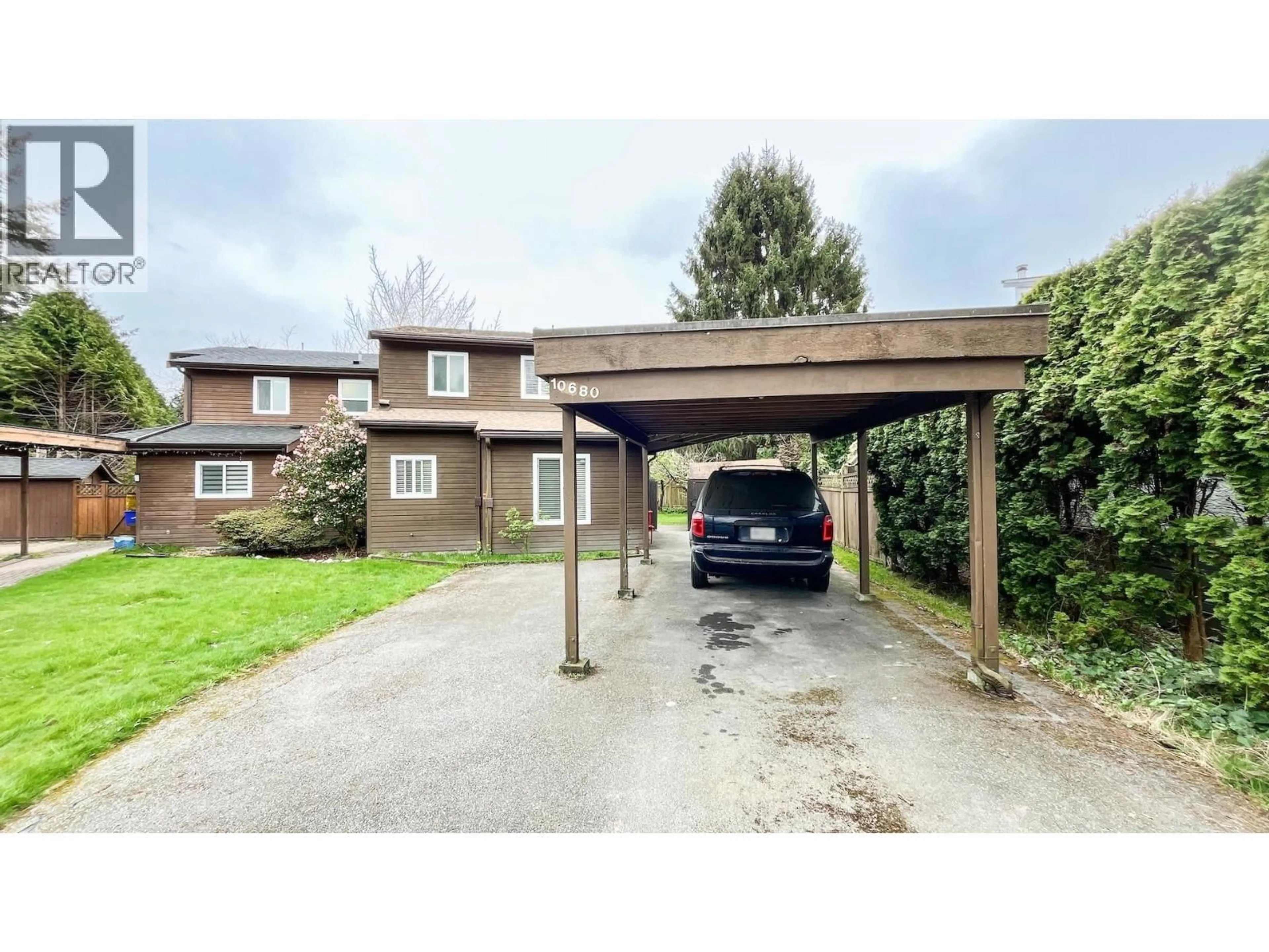 A pic from outside/outdoor area/front of a property/back of a property/a pic from drone, street for 10680 WHISTLER COURT, Richmond British Columbia V7E4C7