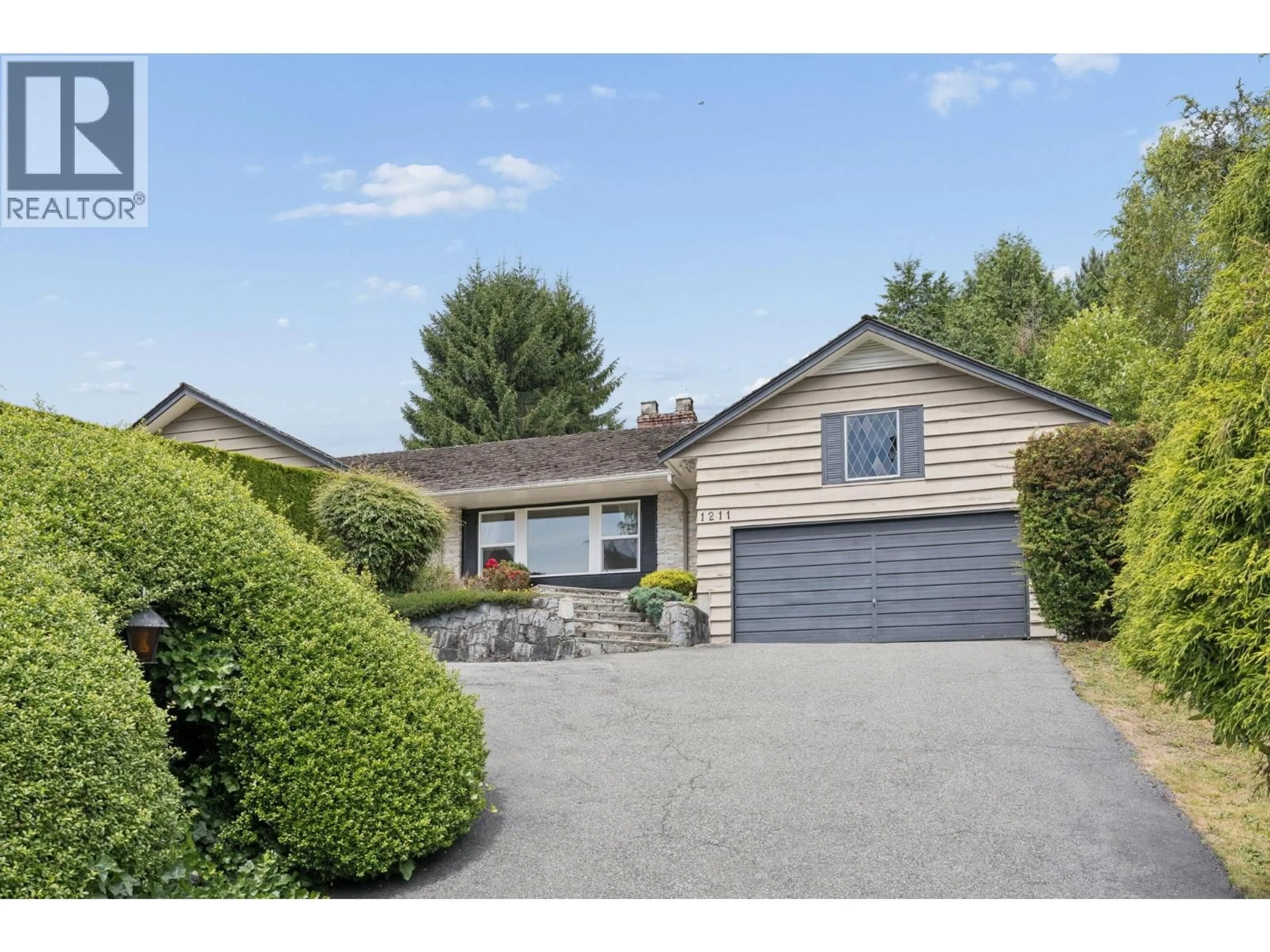 Home with vinyl exterior material, street for 1211 CHARTWELL DRIVE, West Vancouver British Columbia V7S2R1