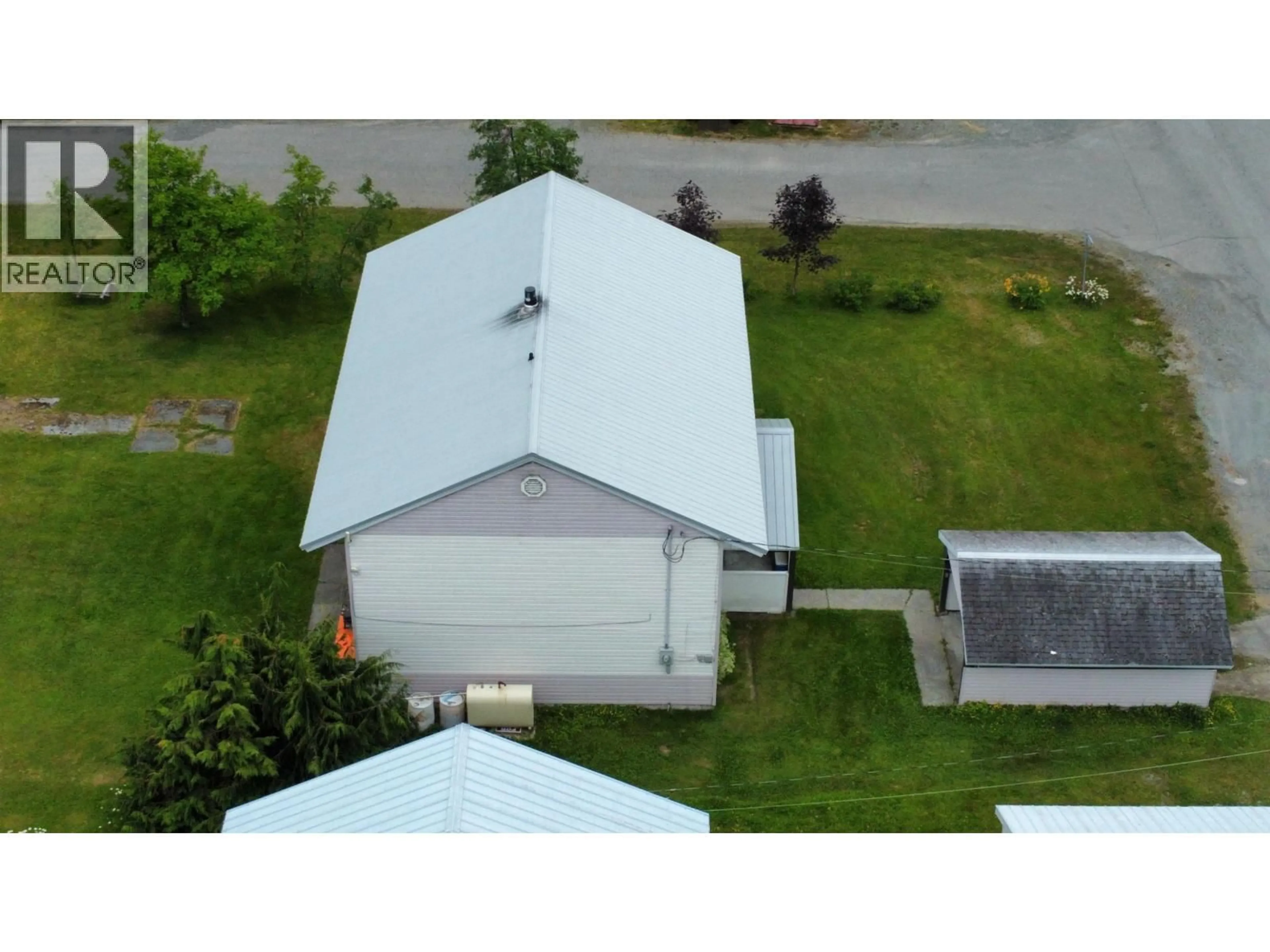 A pic from outside/outdoor area/front of a property/back of a property/a pic from drone, building for 1304 RAVEN STREET, Stewart British Columbia V0T1W0