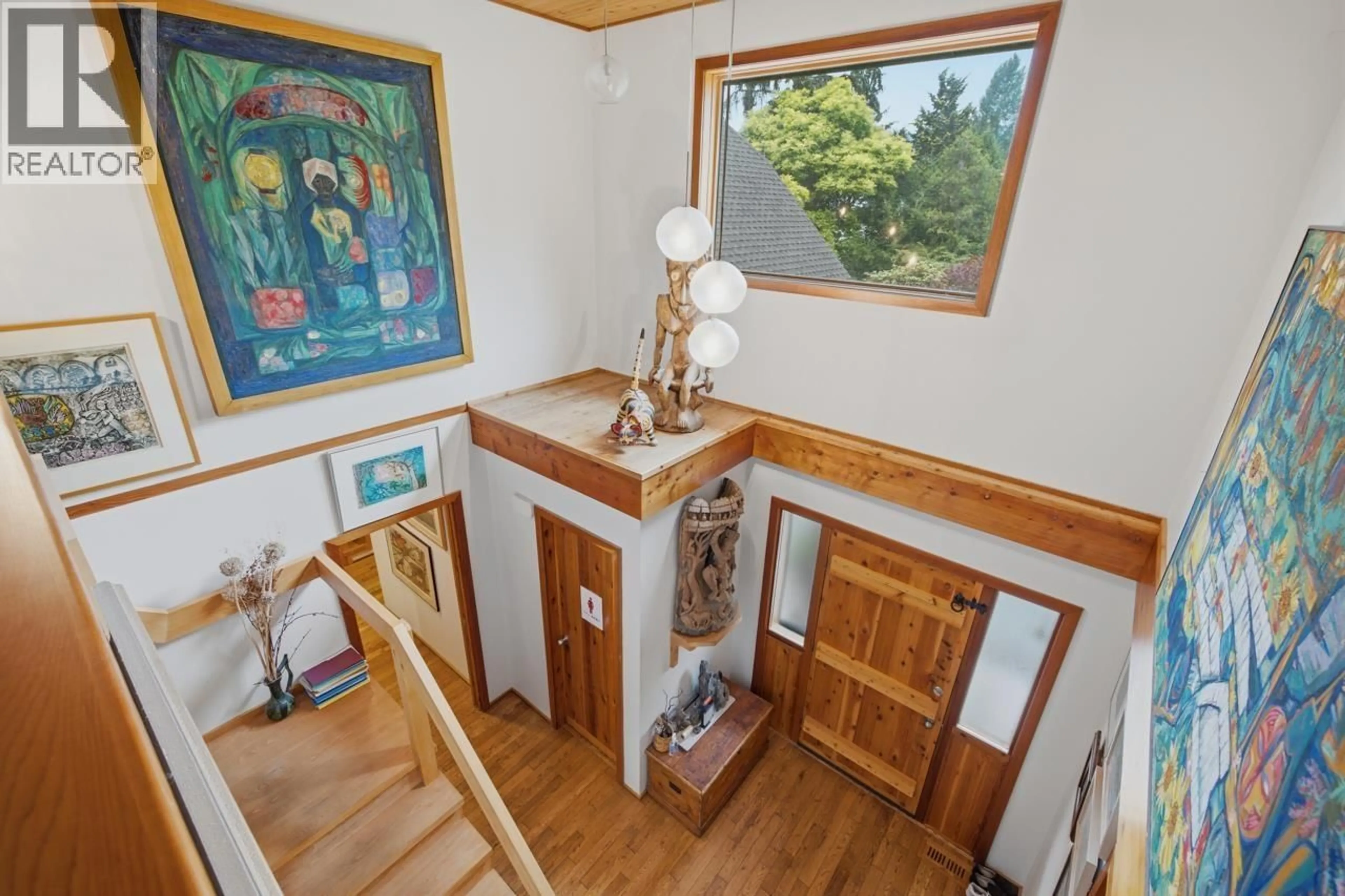 Indoor foyer for 13965 HARRIS ROAD, Pitt Meadows British Columbia V3Y2T3