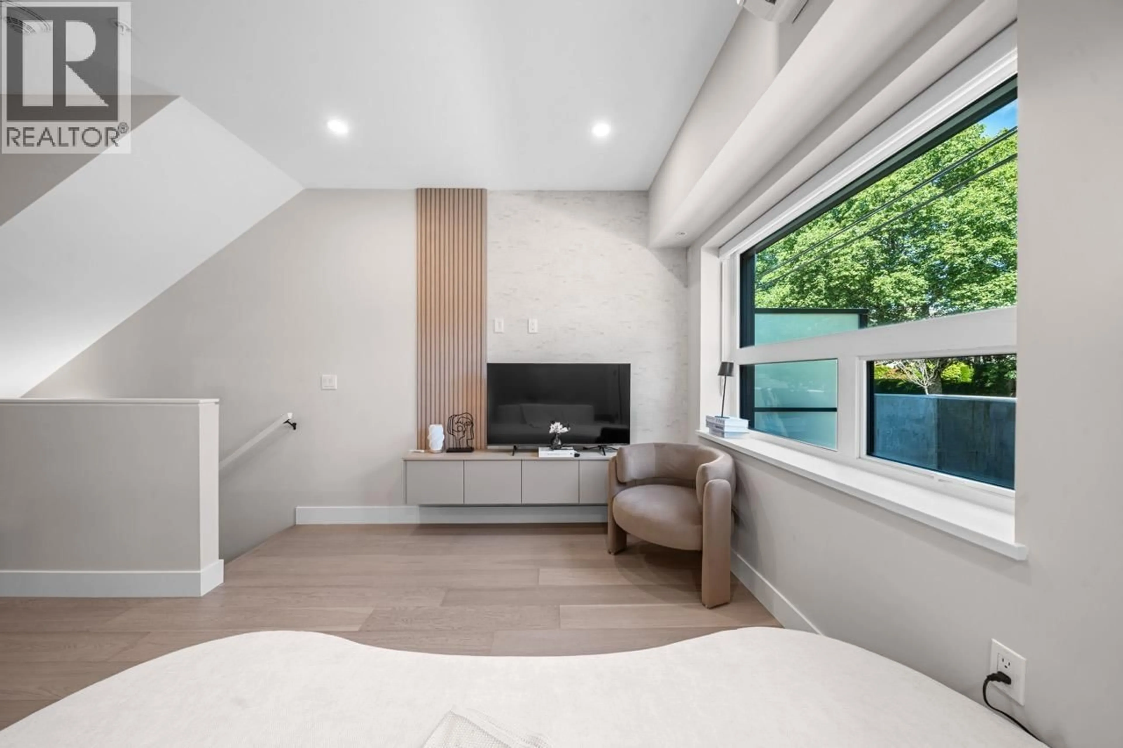 A pic of a room for 130 WOODSTOCK AVENUE, Vancouver British Columbia V5Y0P4